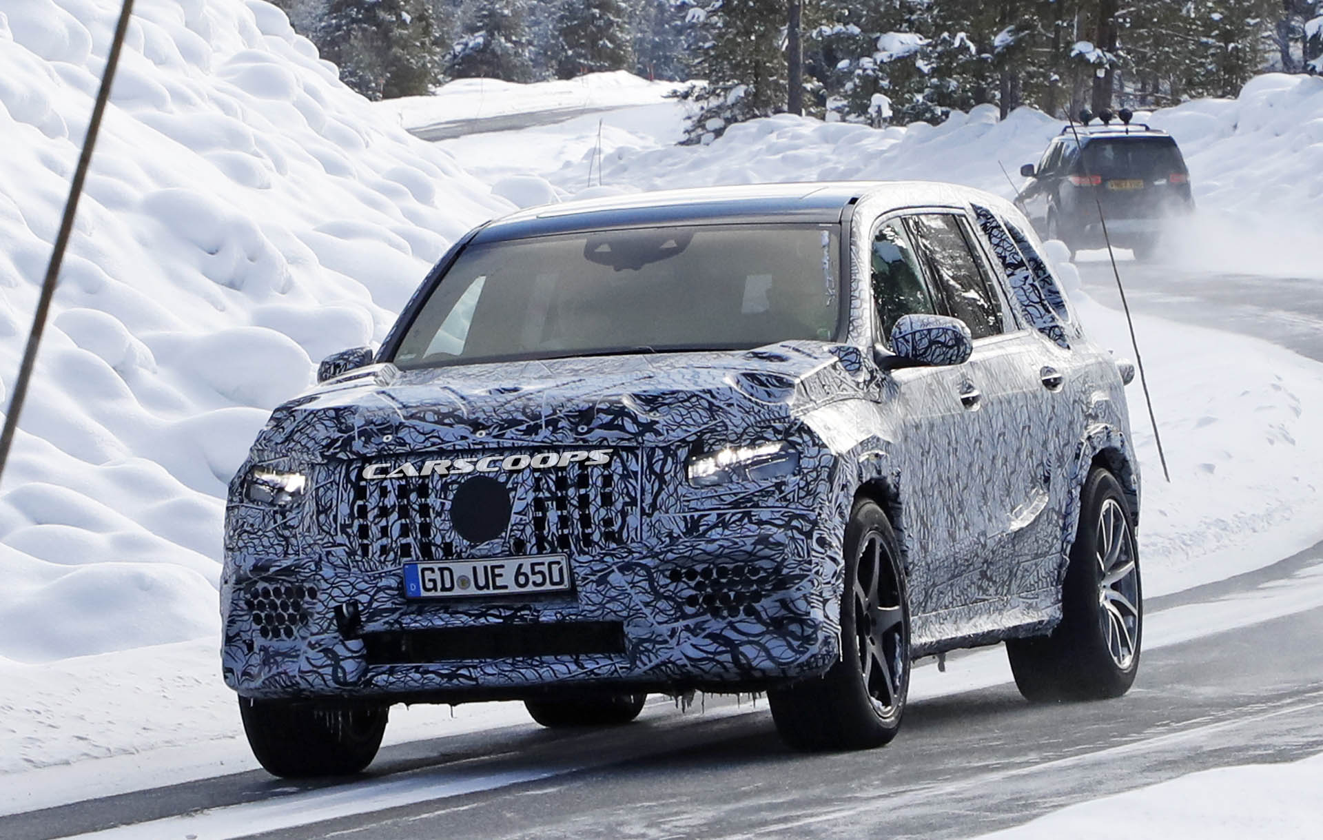 new-mercedes-amg-gls-63-spied-1 Mercedes-Maybach GLS Concept Rumored To Debut At Beijing Auto Show