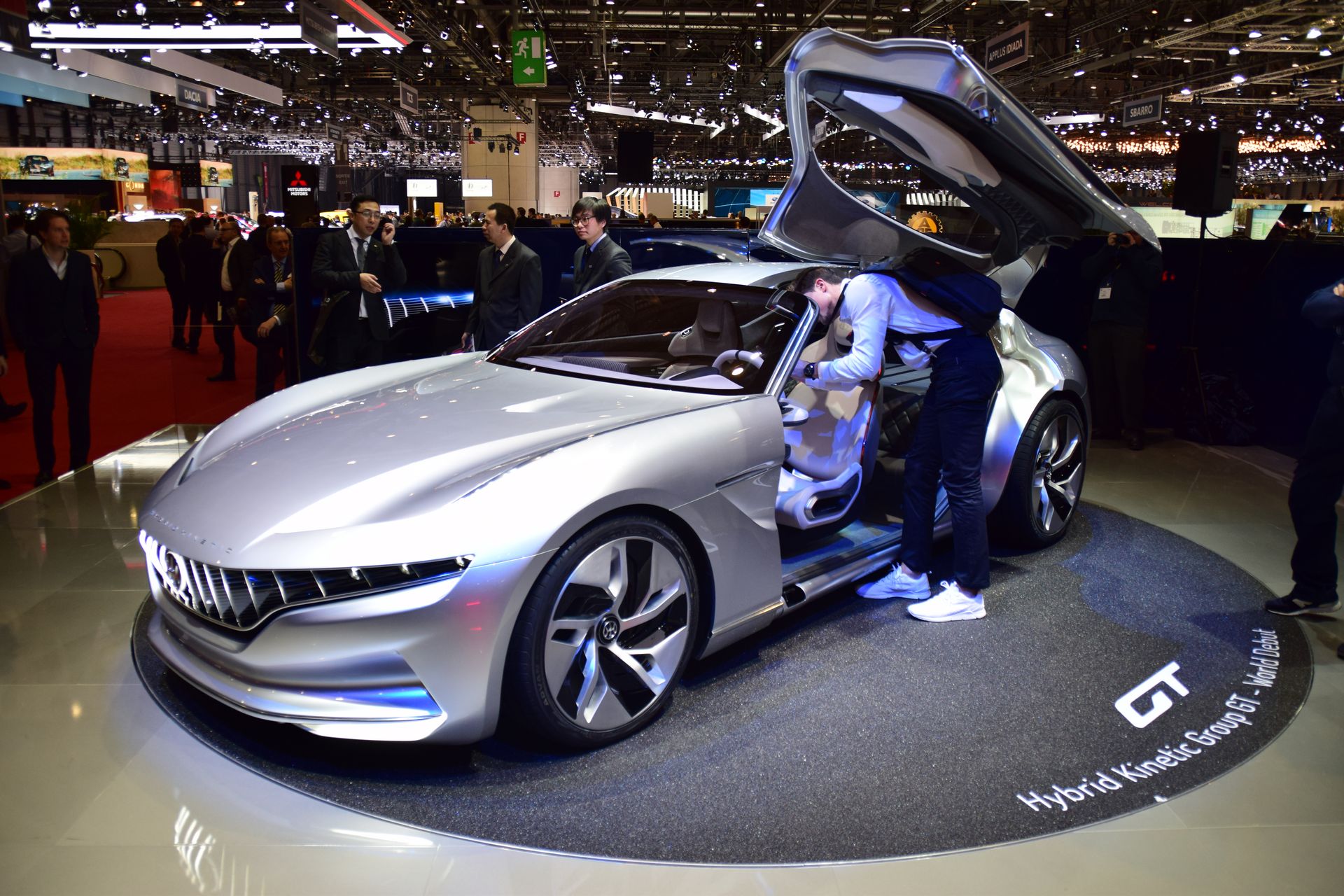 pininfarina-hk-gt-geneva-1 Pininfarina HK GT: There’s Something Very Mercedes-AMG GT About It…