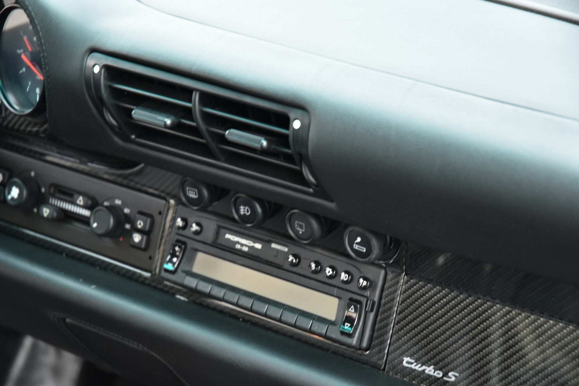 porsche-993-turbo-1996-auction-17 Super Clean 993 Turbo Will Make A Porschephile Very Happy Indeed