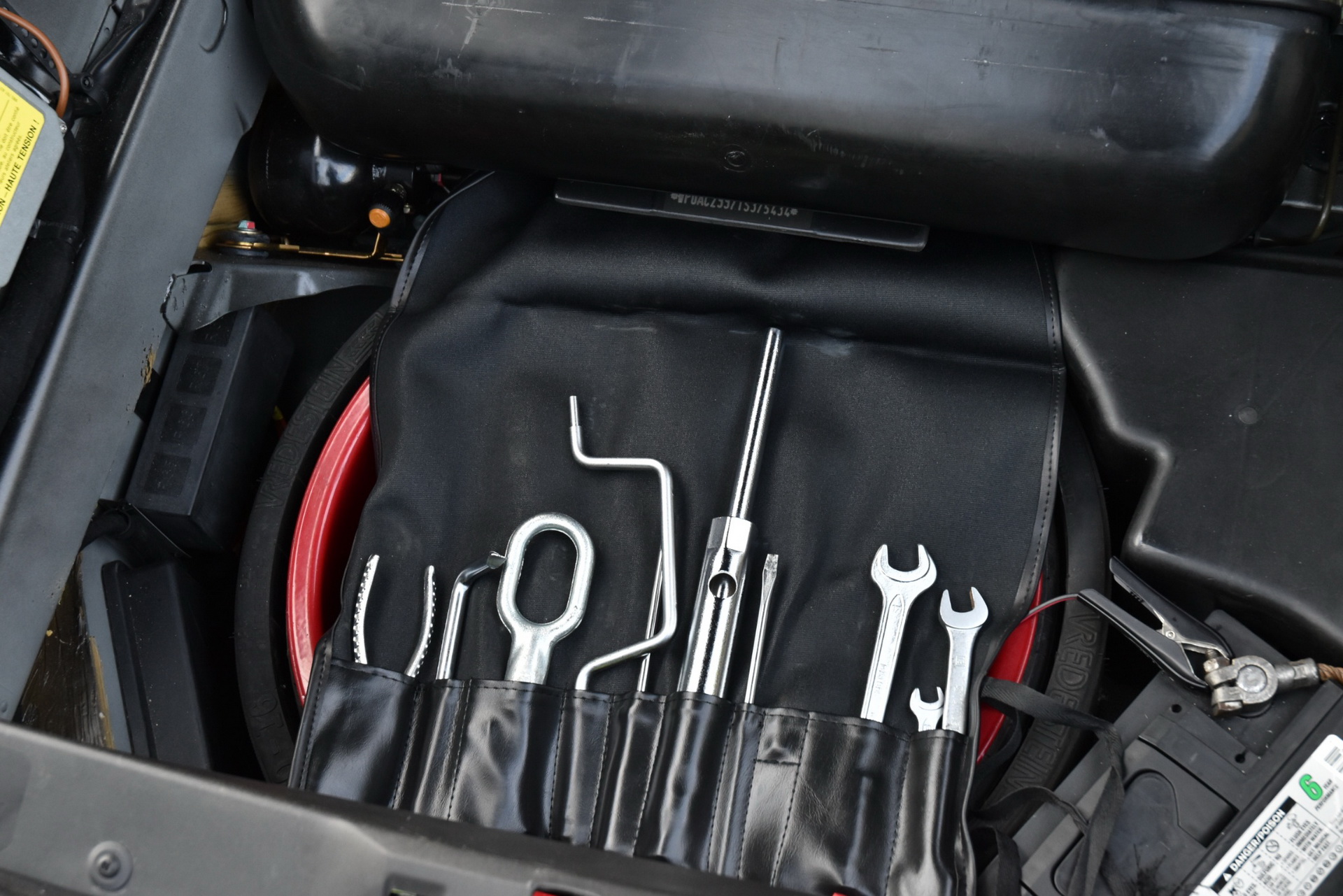 porsche-993-turbo-1996-auction-31 Super Clean 993 Turbo Will Make A Porschephile Very Happy Indeed