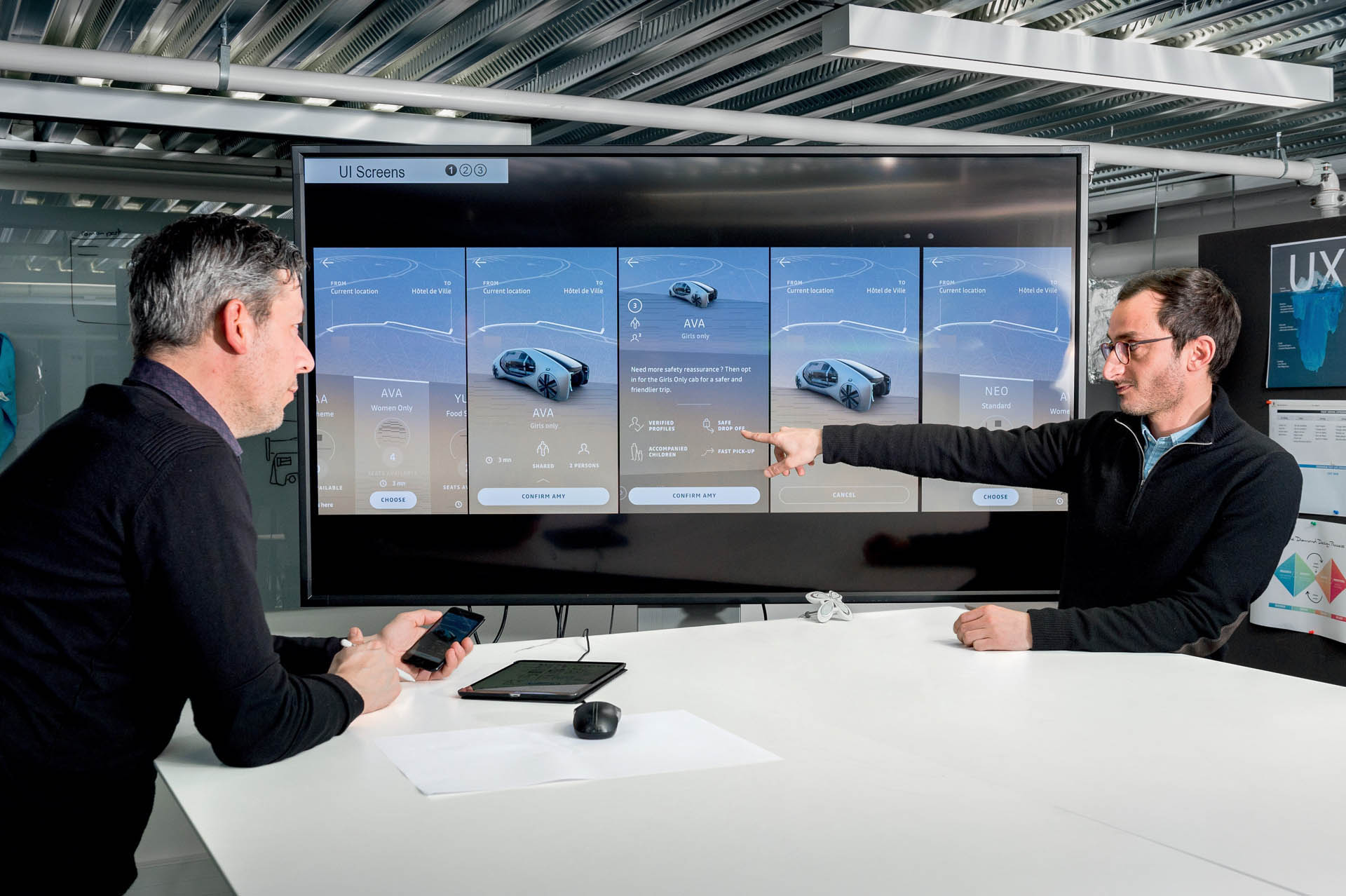 2018 - EZ-GO Design Genesis Renault EZ-GO Concept Wants To Autonomously Shuttle You And Your Friends