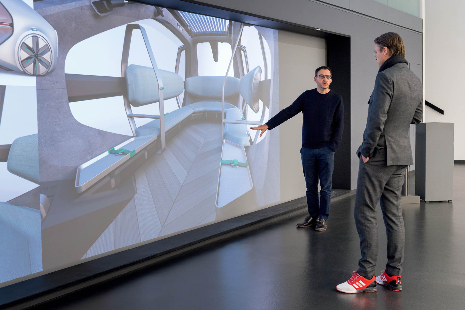 2018 - EZ-GO Design Genesis Renault EZ-GO Concept Wants To Autonomously Shuttle You And Your Friends