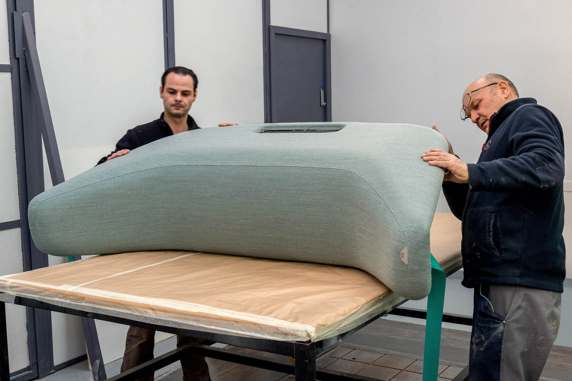 2018 - EZ-GO Design Genesis Renault EZ-GO Concept Wants To Autonomously Shuttle You And Your Friends