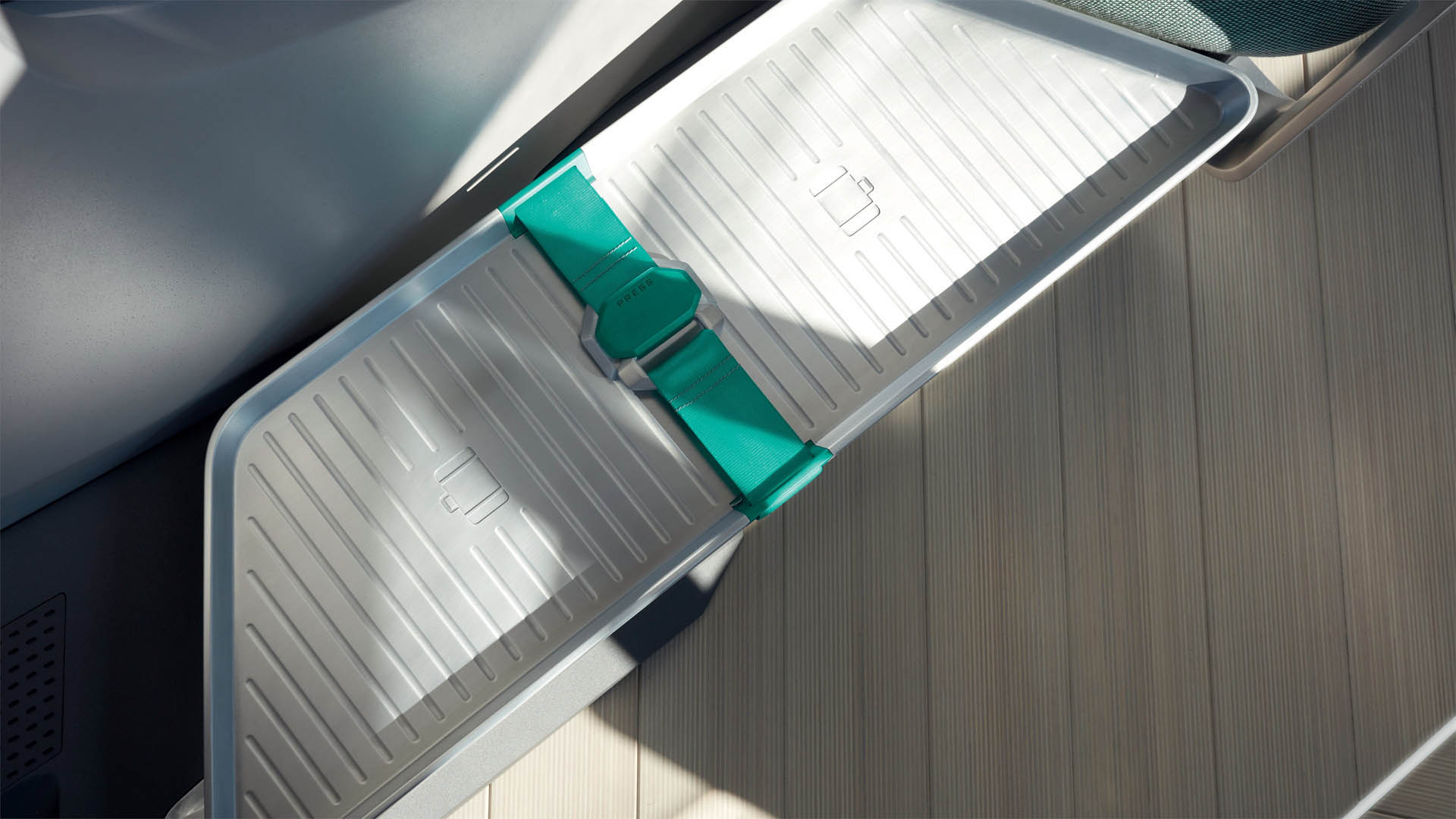 2018 - EZ-GO Renault EZ-GO Concept Wants To Autonomously Shuttle You And Your Friends