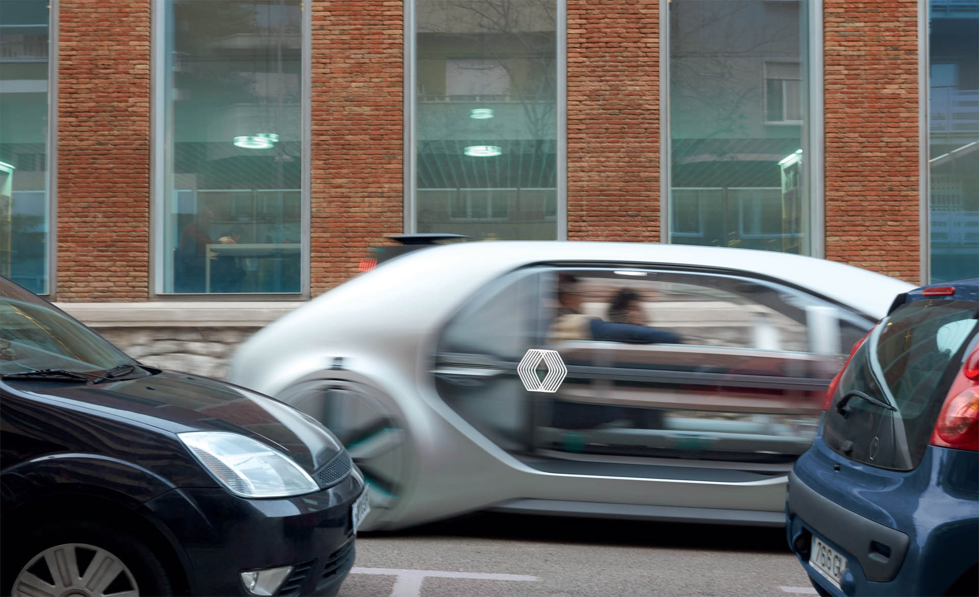 2018 - EZ-GO Renault EZ-GO Concept Wants To Autonomously Shuttle You And Your Friends