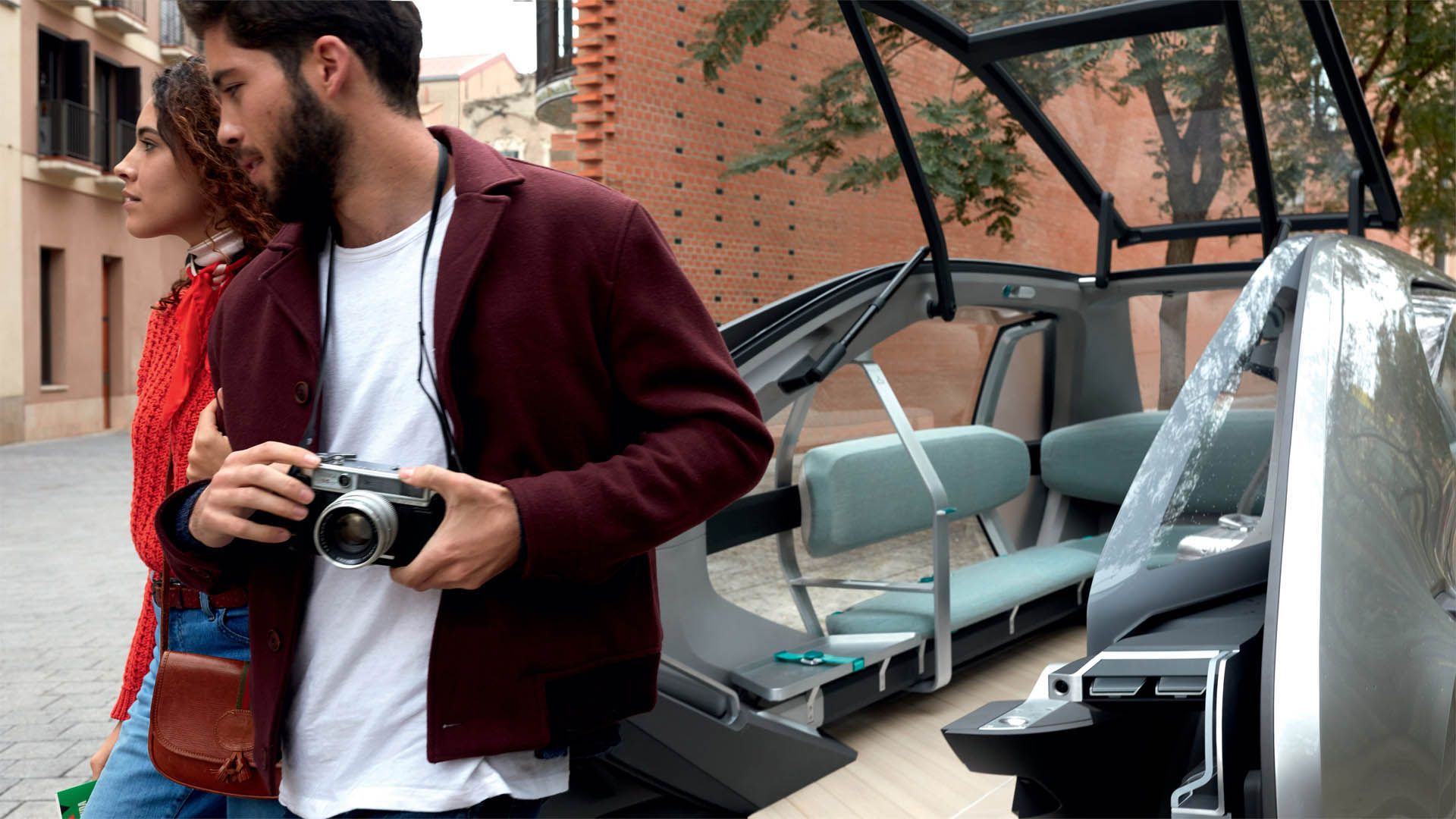 2018 - EZ-GO Renault EZ-GO Concept Wants To Autonomously Shuttle You And Your Friends