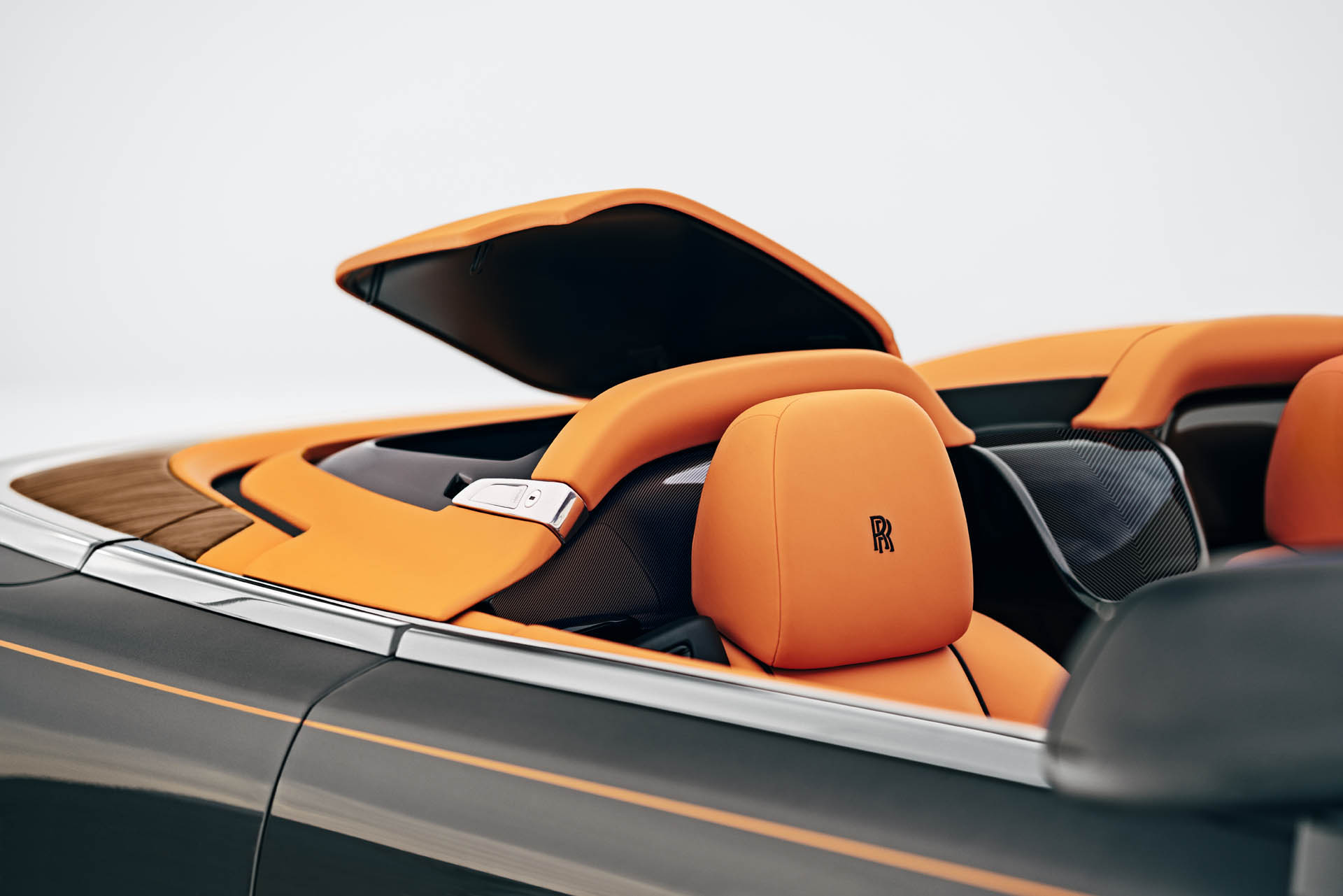 rolls-royce-dawn-aero-cowling-08 Rolls-Royce Dawn Aero Cowling: Elegant Transformation Or Stupid Idea?