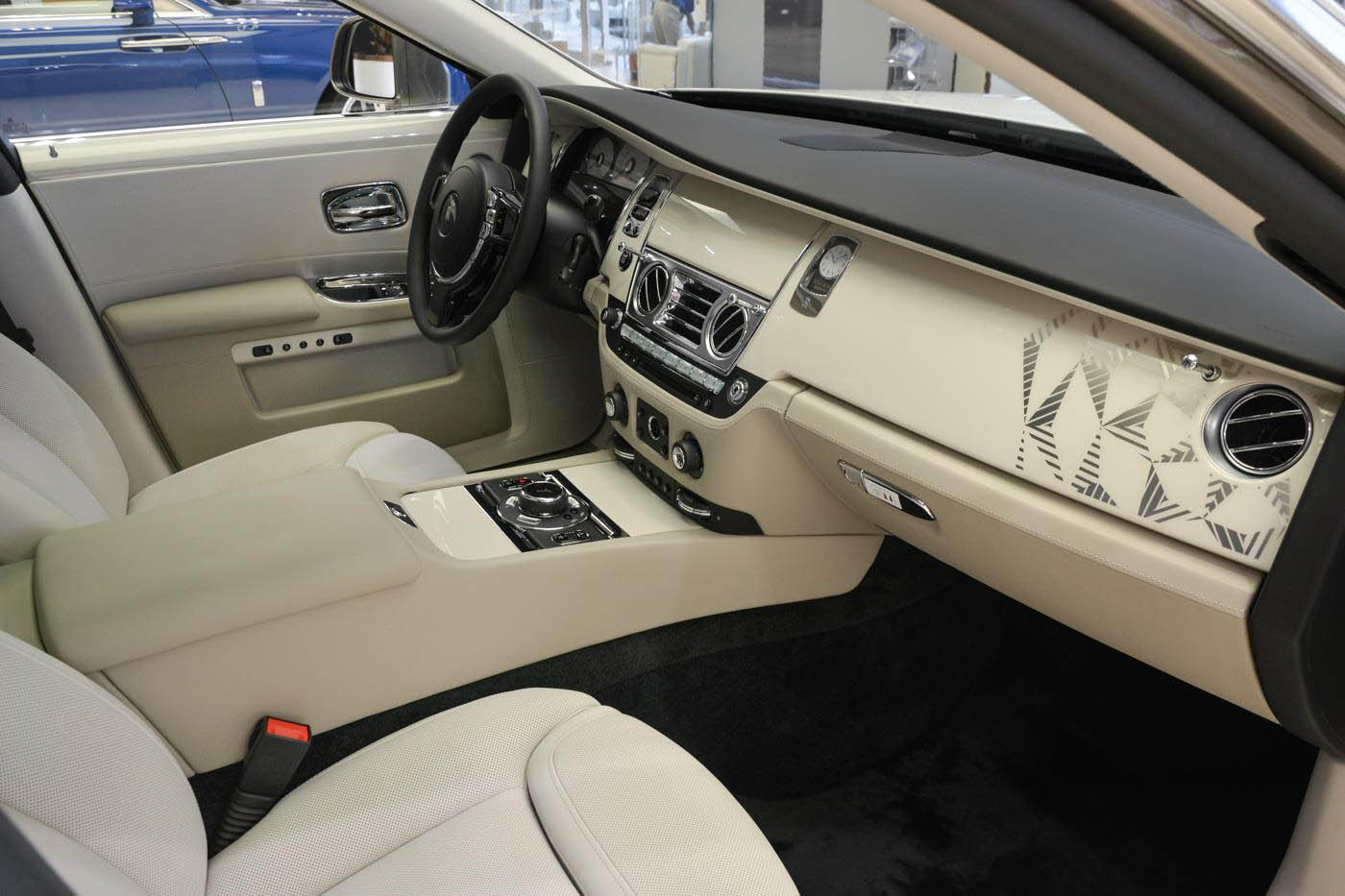 rolls-royce-ghost-ewb-islamic-art-09 Bespoke Rolls-Royce Ghost For Sale At Abu Dhabi Is Inspired By Islamic Art