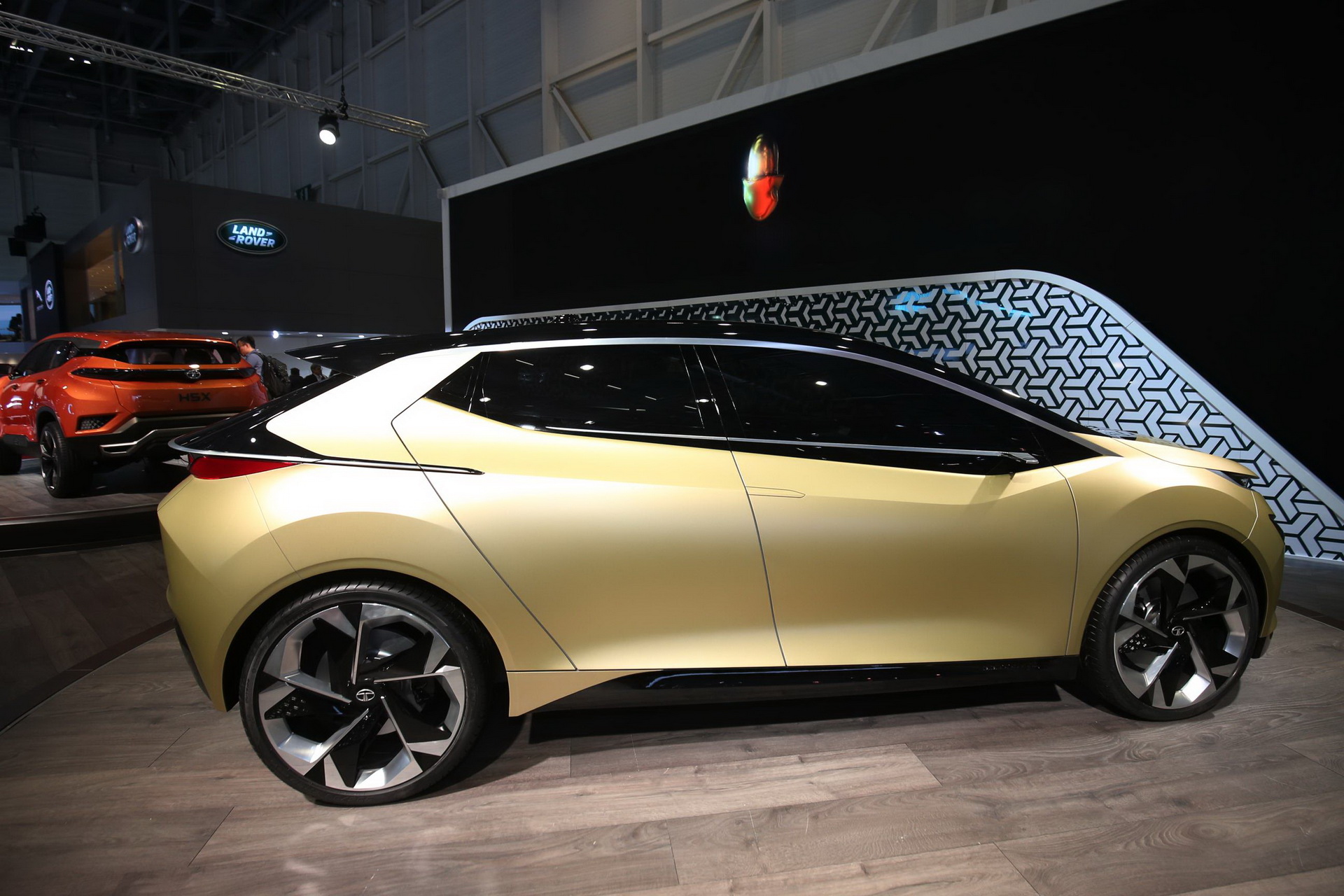 tata-45x-geneva-livepics-2 Tata 45X Concept Is A Surprisingly Good-Looking Compact Hatch