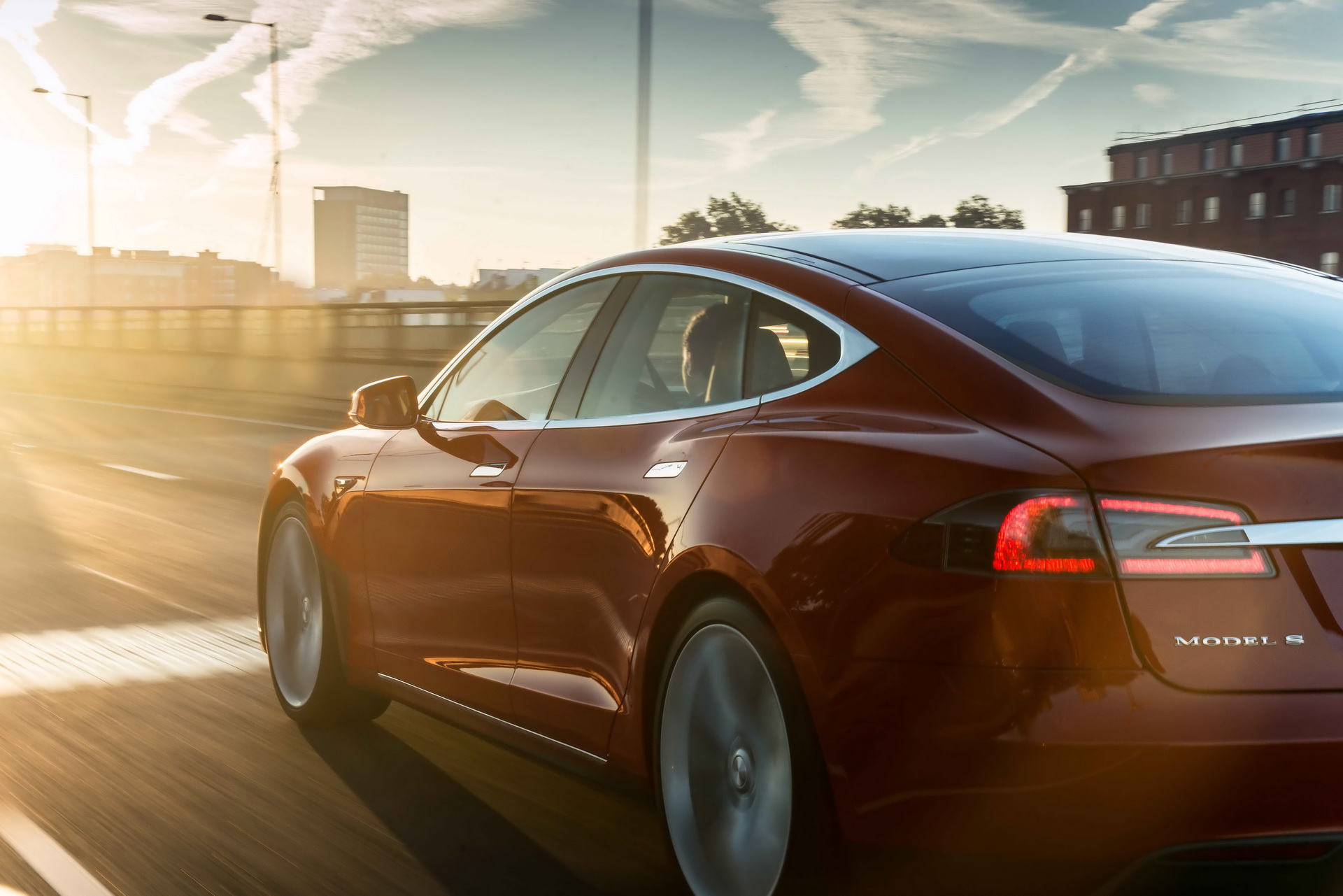tesla-model-s-3 Faulty Steering Leads To Largest Ever Tesla Model S Recall