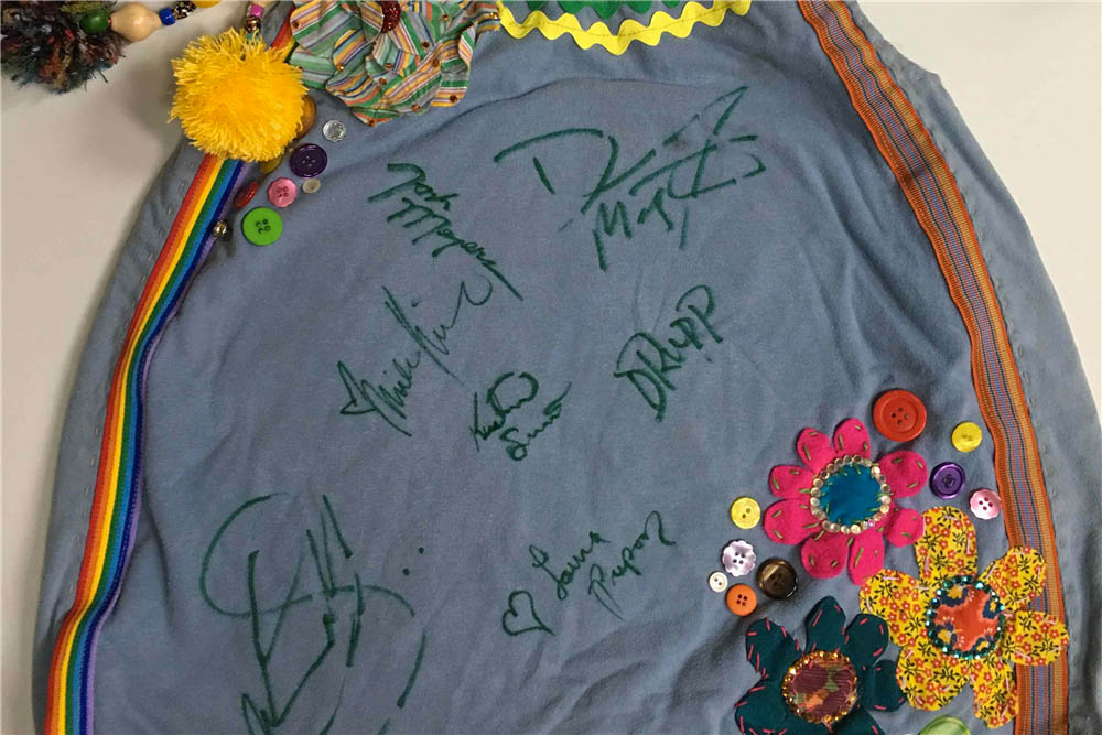 that-70s-bus-06 copy The VW Bus From ‘That ’70s Show’ Is Coming Up For Auction