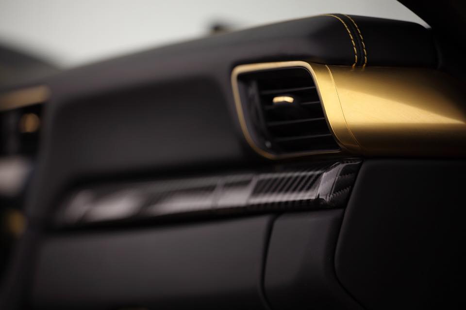 topcar-stinger-gtr-carbon-26 TopCar’s Stinger GTR Carbon Edition Porsche 911 Is Pure Gold