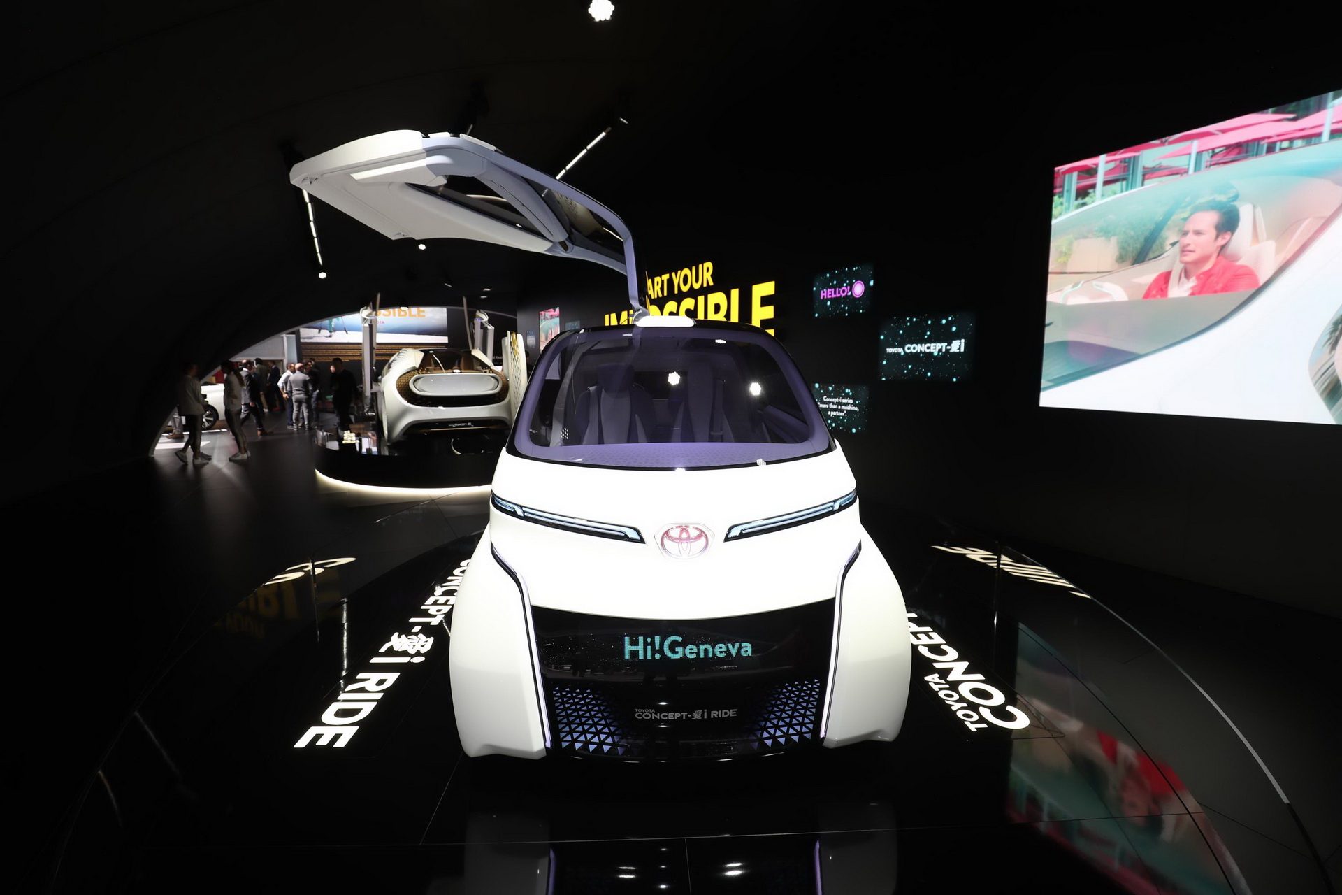 toyota-concept-i-geneva-livepics-5 Toyota’s Concept-i Vehicles Are Autonomous, Electric And Intelligent