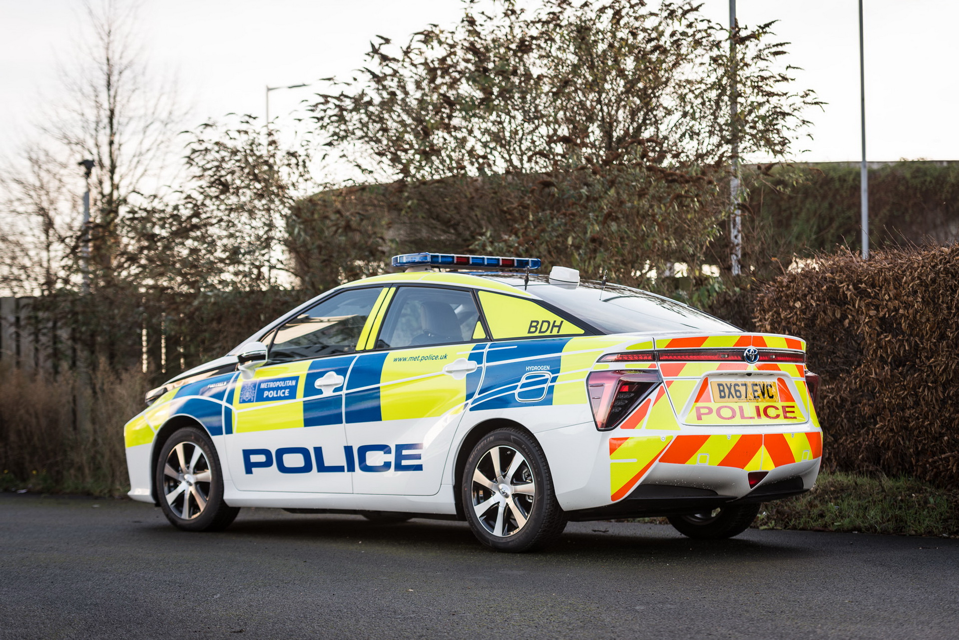 toyota-mirai-london-uk-police-1 Toyota Mirai FCVs Gear Up For ‘Clean’ Police Work In London