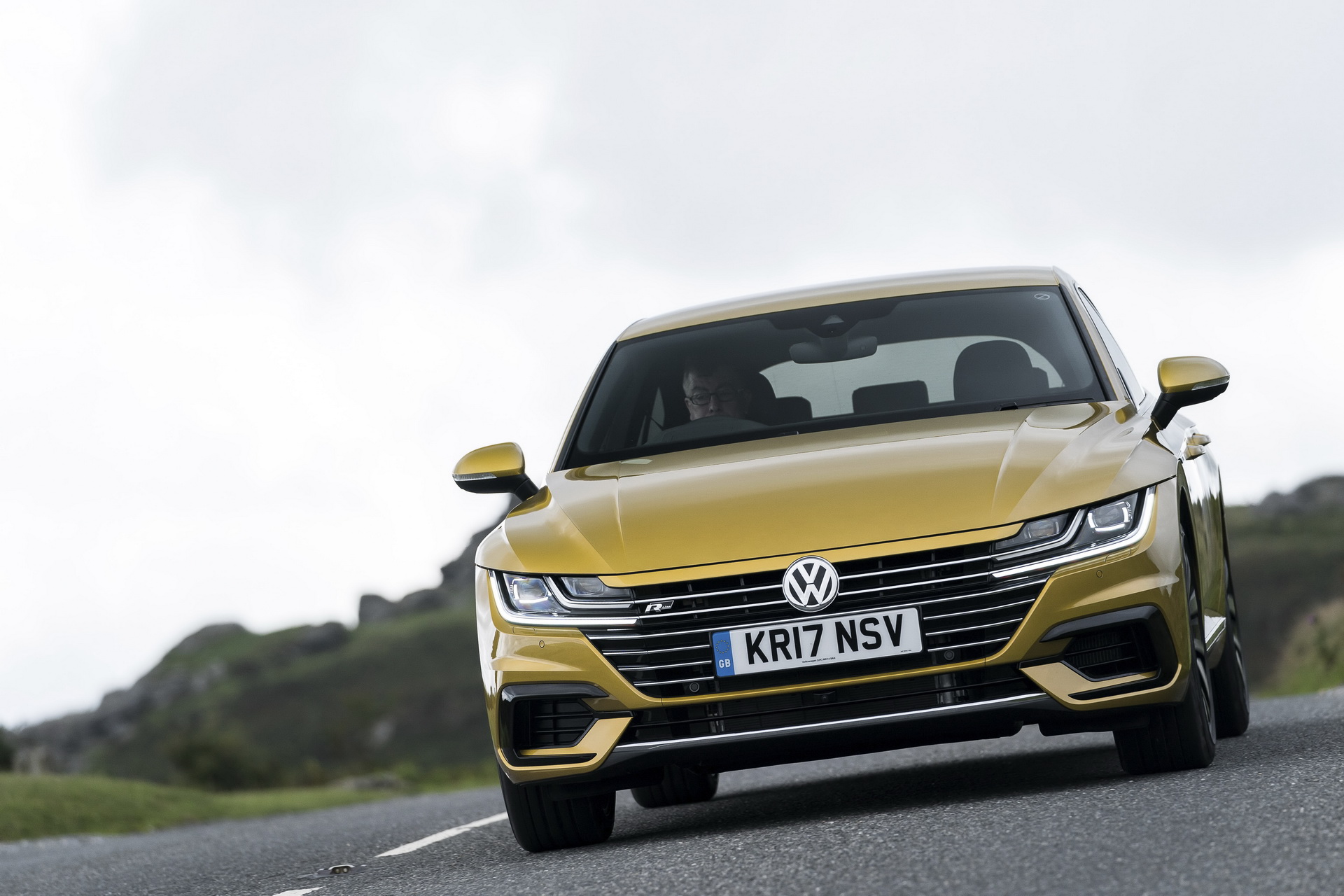 volkswagen-arteon-2 VW Wants To Make An Arteon Shooting Brake And Give The Atlas A V6