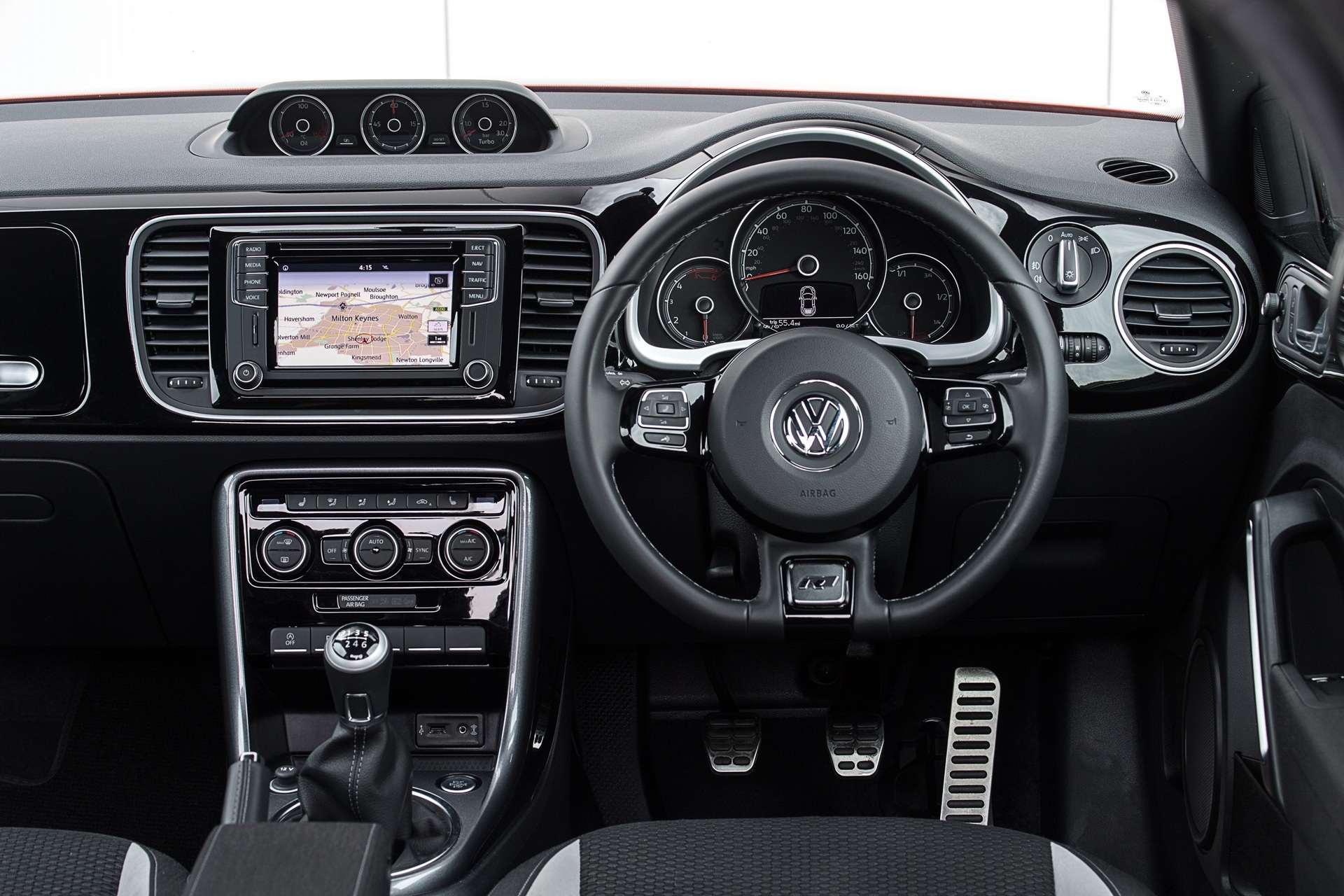 volkswagen-beetle-r-line-9 Volkswagen Beetle Won’t Live Past Its Current Generation