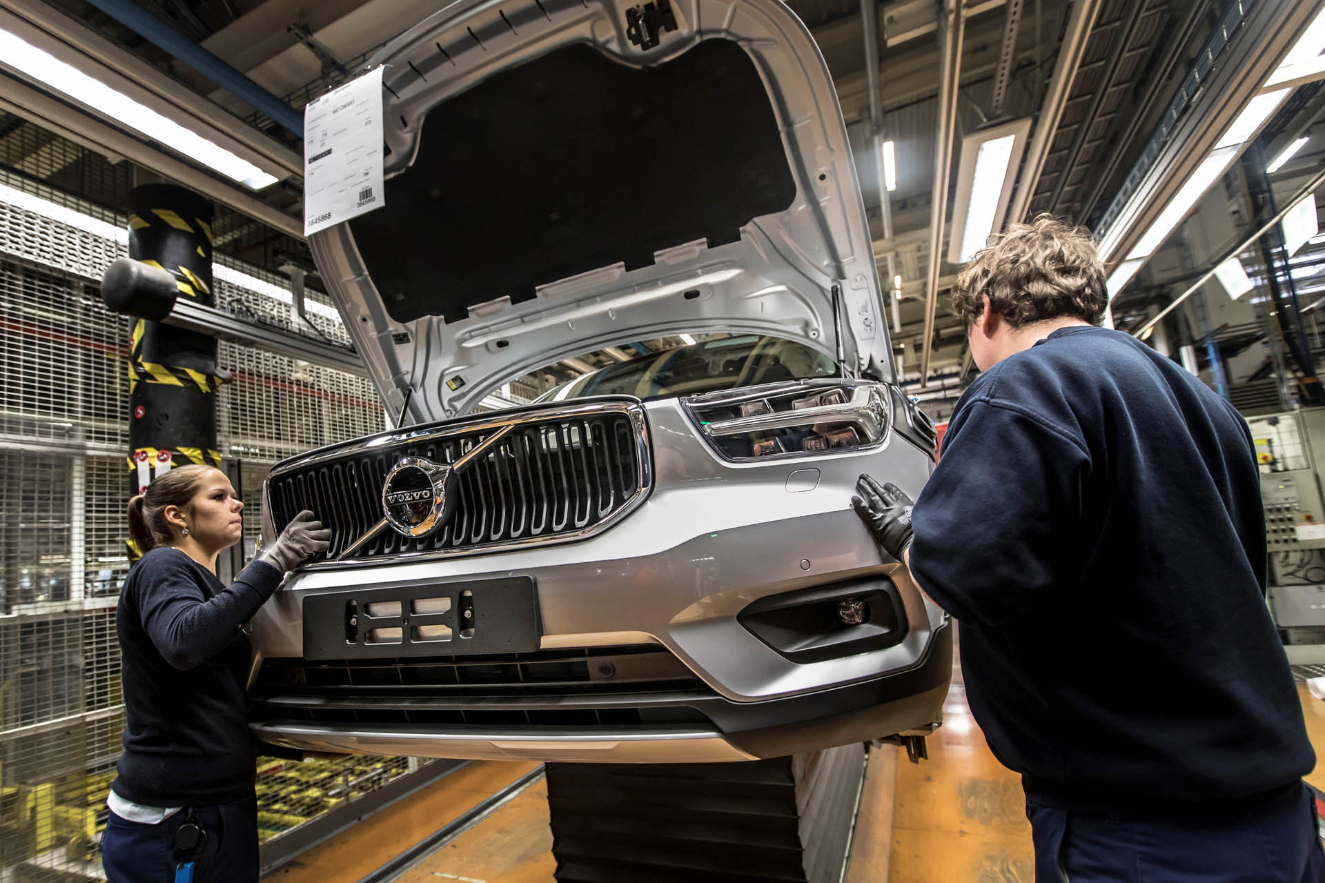Pre-production of the new Volvo XC40 in the manufacturing plant Volvo To Produce Lynk & Co Vehicles Starting Next Year In Belgium