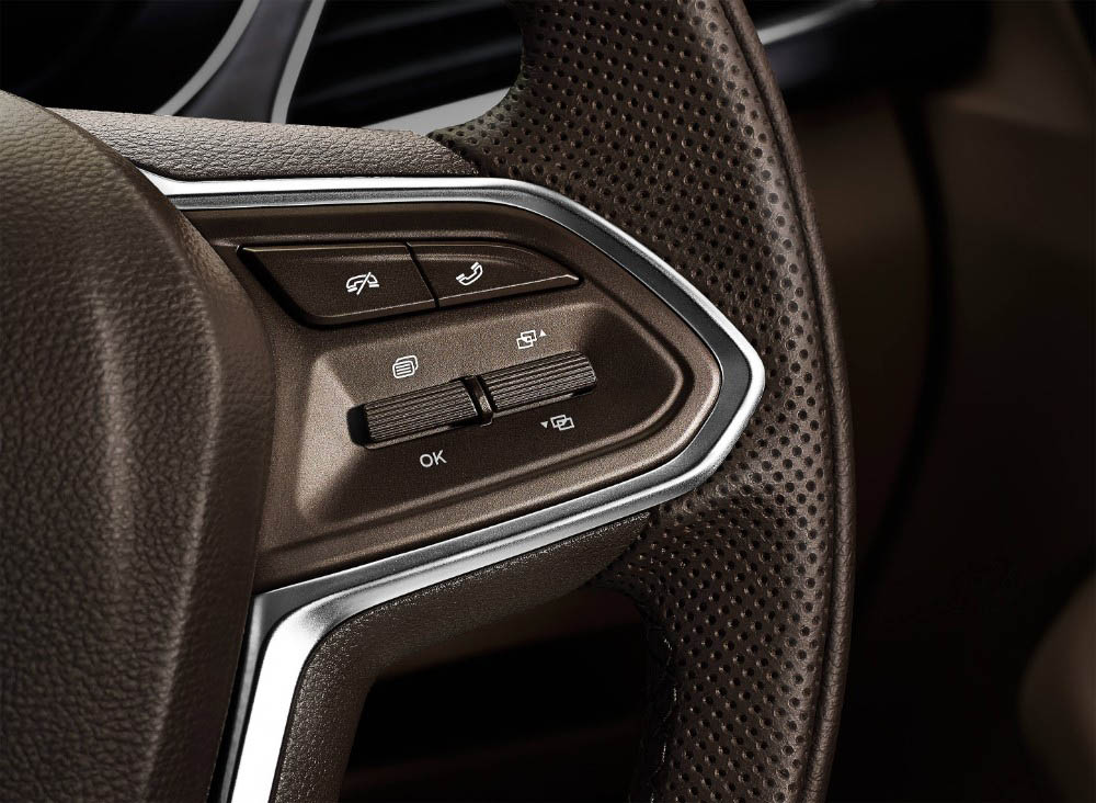 wuling-cortez-instrument combination control Wuling Cortez Shows That GM Still Sells Minivans (In Indonesia)