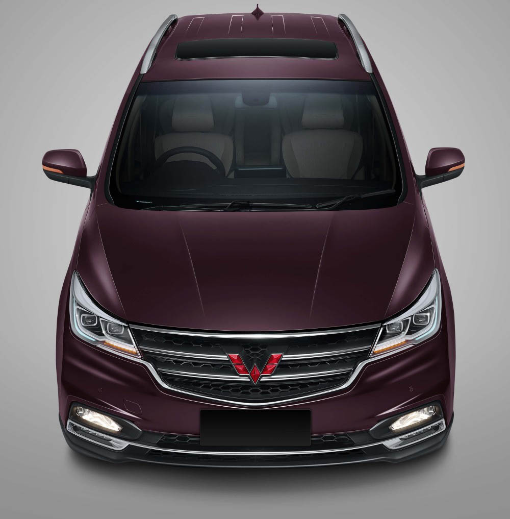 wuling-cortez-sunroof Wuling Cortez Shows That GM Still Sells Minivans (In Indonesia)