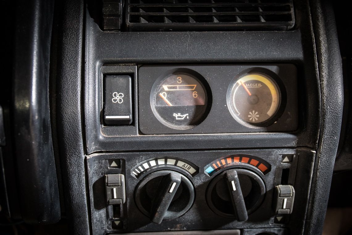 1985-renault-5-rs-turbo-2-15 C’est Magnifique: 1985 Renault 5 RS Turbo 2 Is Bilingual