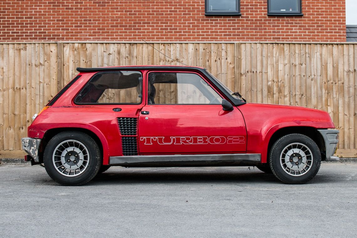 1985-renault-5-rs-turbo-2-3 C’est Magnifique: 1985 Renault 5 RS Turbo 2 Is Bilingual