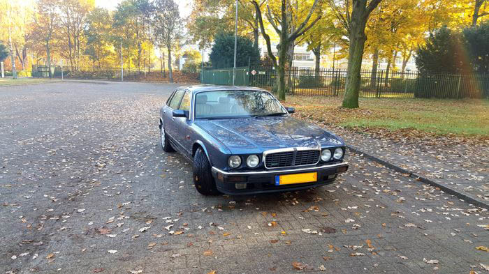 1993-jaguar-xjr-02 1993 Jaguar XJR Is One Of Just 425, You Can Buy It For Just $9k