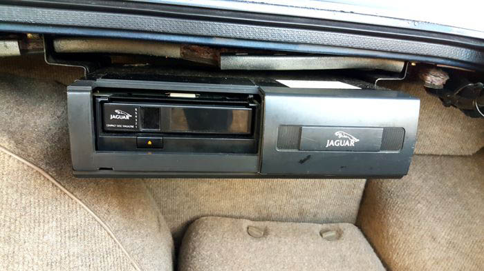 1993-jaguar-xjr-32 1993 Jaguar XJR Is One Of Just 425, You Can Buy It For Just $9k