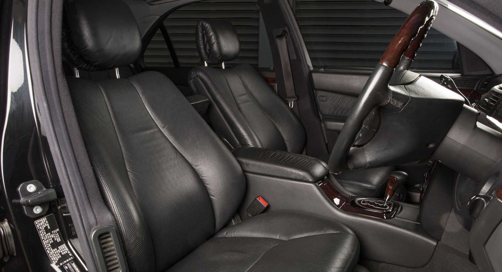 2001 Mercedes-Benz Russell Crowe Russell Crowe’s Mercedes S500 Sedan Heads To Auction As A Divorce Special