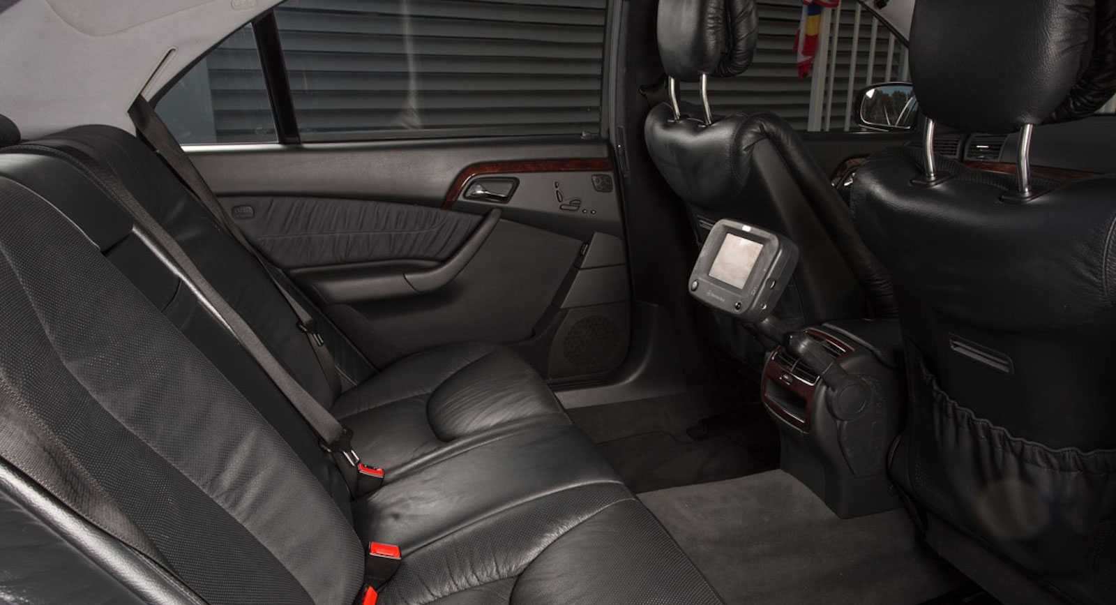 2001 Mercedes-Benz Russell Crowe Russell Crowe’s Mercedes S500 Sedan Heads To Auction As A Divorce Special