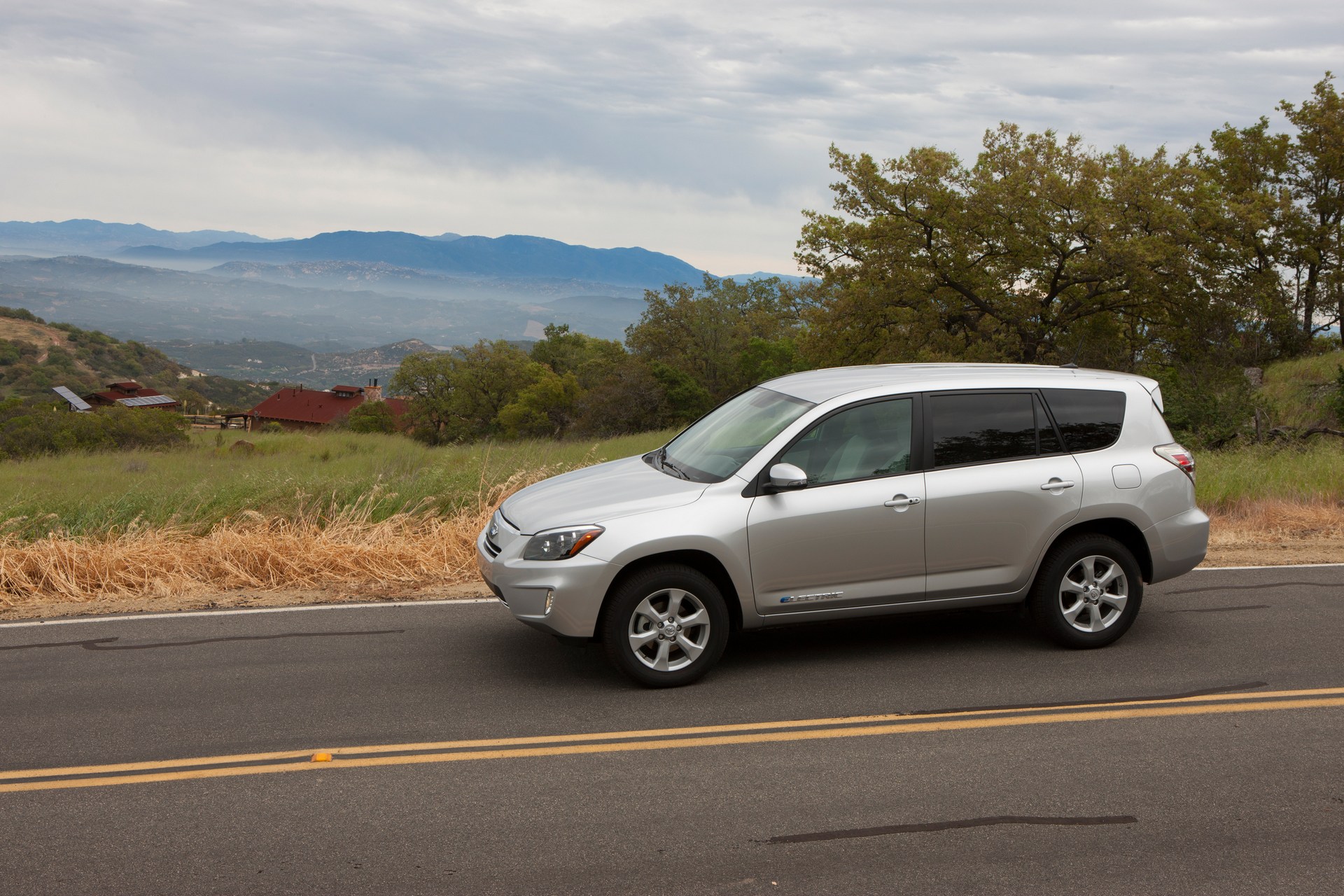 2012-Toyota-RAV4-EV-2 Toyota Isn’t Sold On The Electric Crossover Craze
