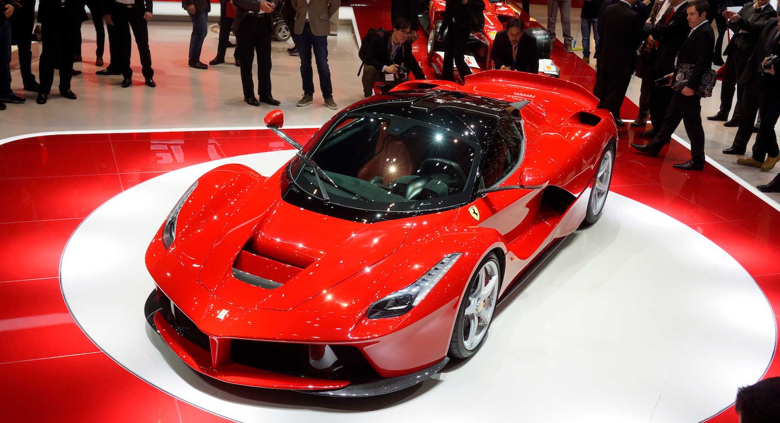2015 Ferrari LaFerrari Sergio Marchionne Confirms Ferrari’s Upcoming Hybrid Will Be Able To Run Silently