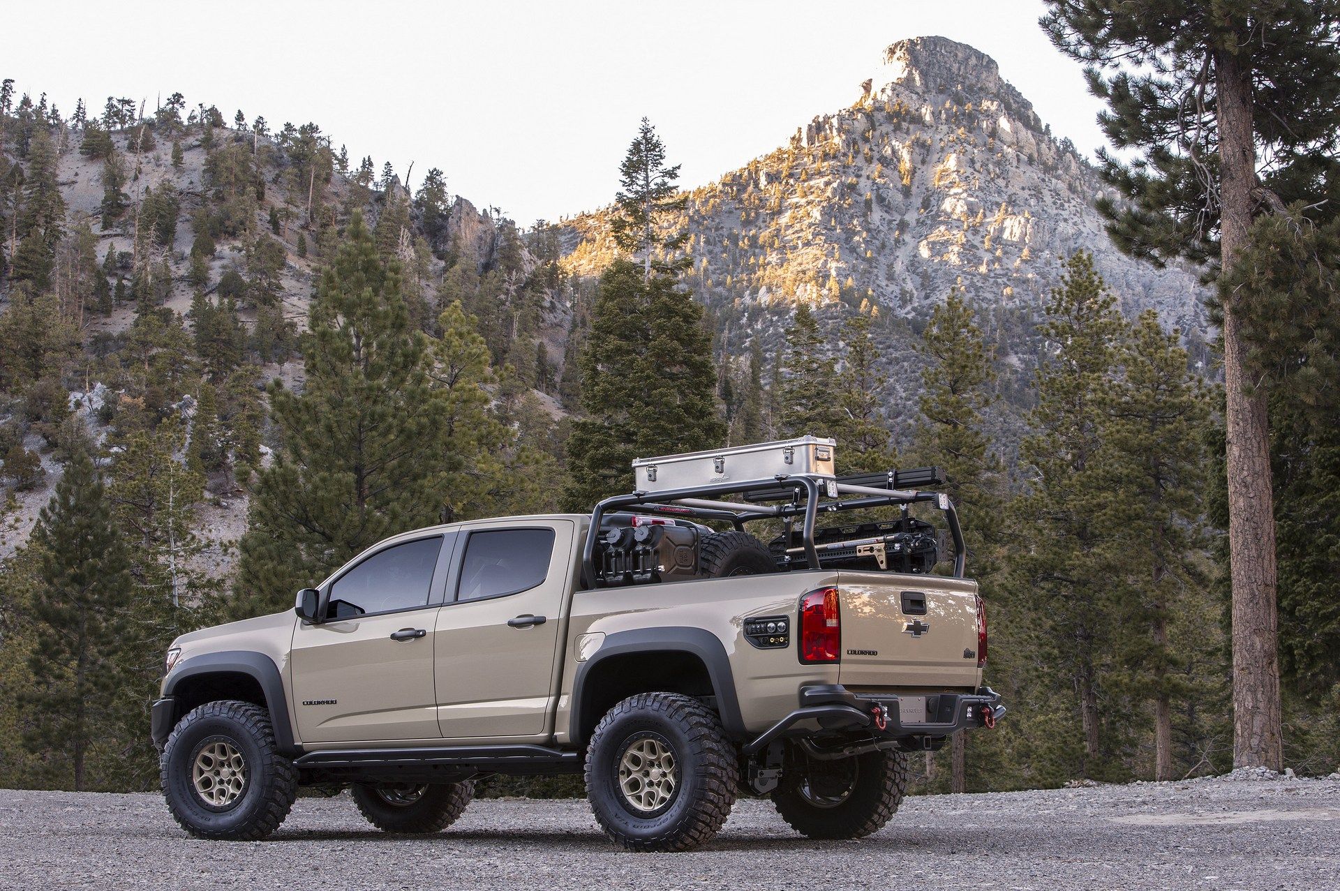 2017-SEMA-Chevrolet-Colorado-ZR2-AEV-002 Chevrolet Colorado ZR2 Bison Coming To Tackle The Tacoma TRD Pro