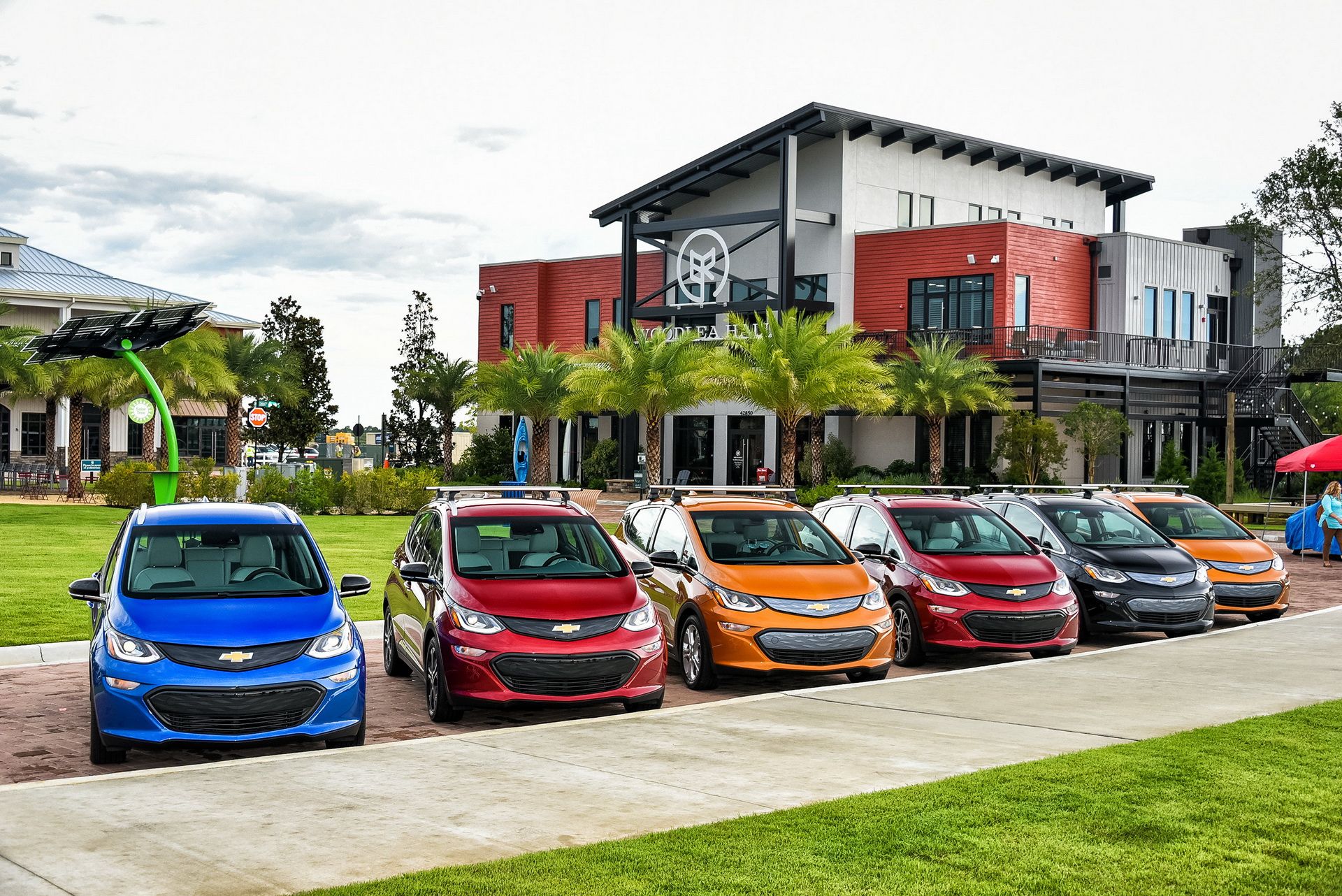 2017-chevrolet-bolt-6 Second-Gen Chevrolet Bolt Said To Arrive In 2025