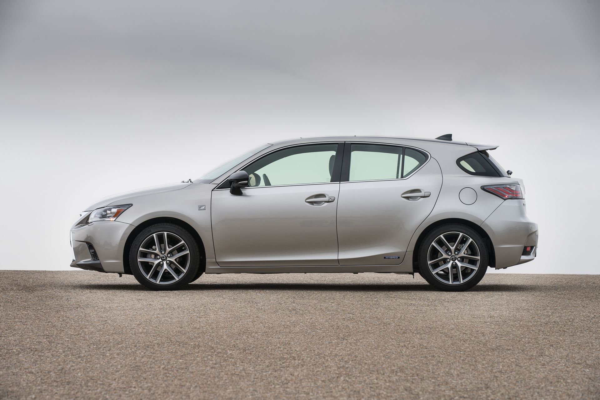 2017_Lexus_CT_200h_F_SPORT_008_5C181471C5367A8650F93B159A97408B317E1672 Lexus Tipped To Target Tesla Model 3 With New CT