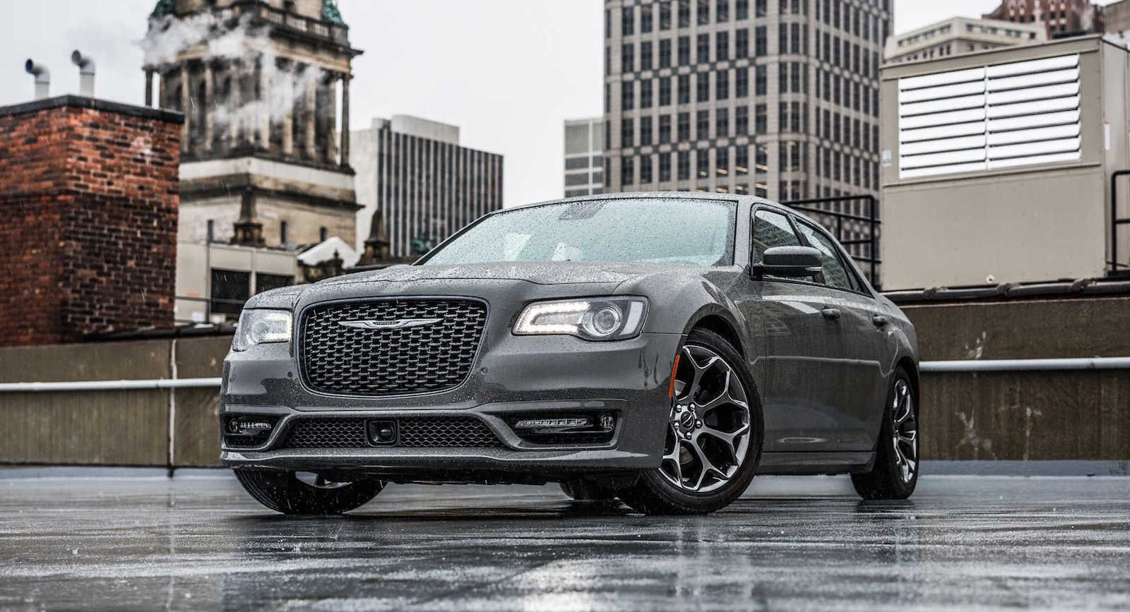 2018 Chrysler 300S The Hellcat Engine Would Take The Chrysler 300 From Lukewarm To Piping Hot
