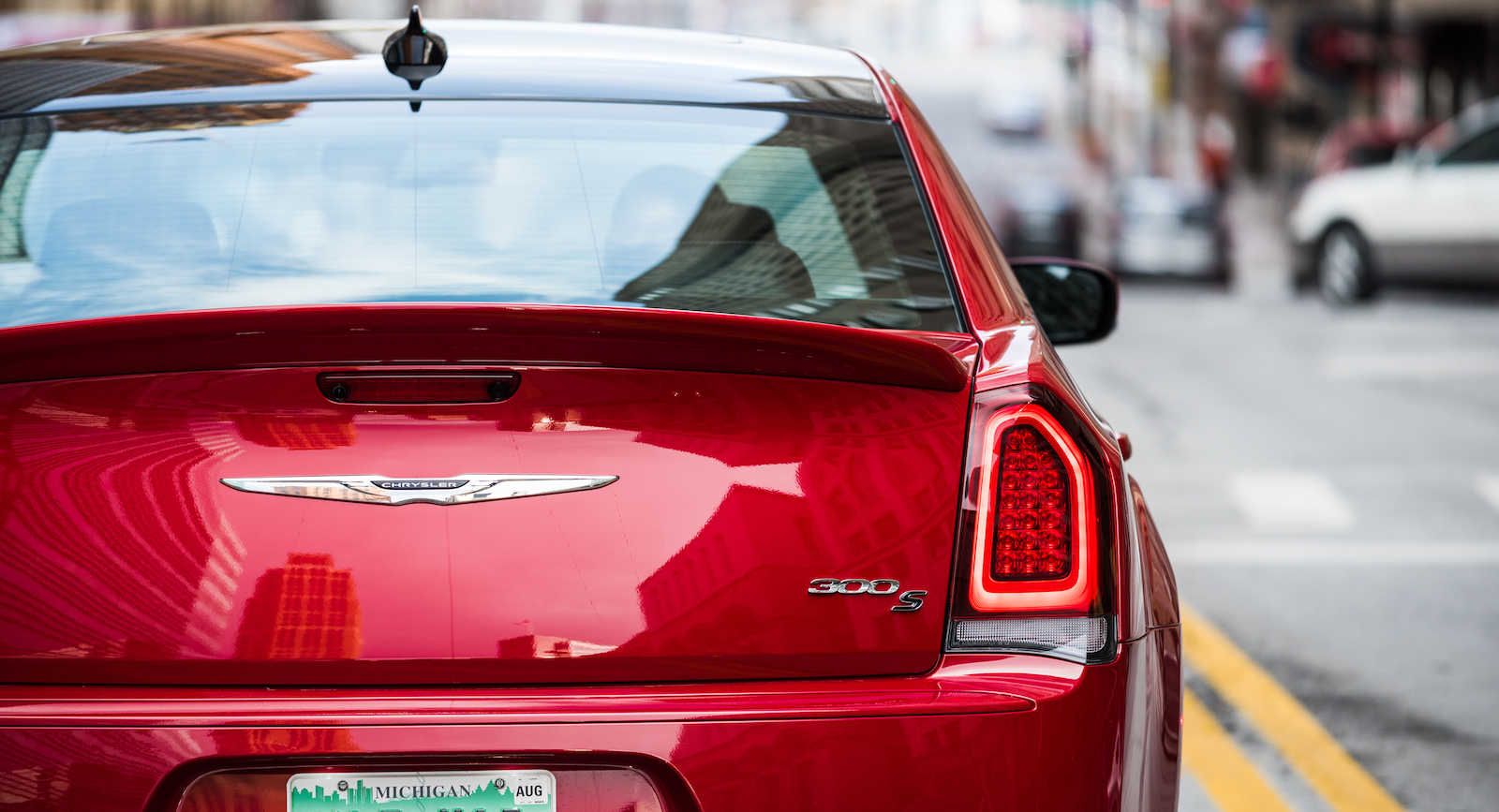 2018 Chrysler 300S The Hellcat Engine Would Take The Chrysler 300 From Lukewarm To Piping Hot