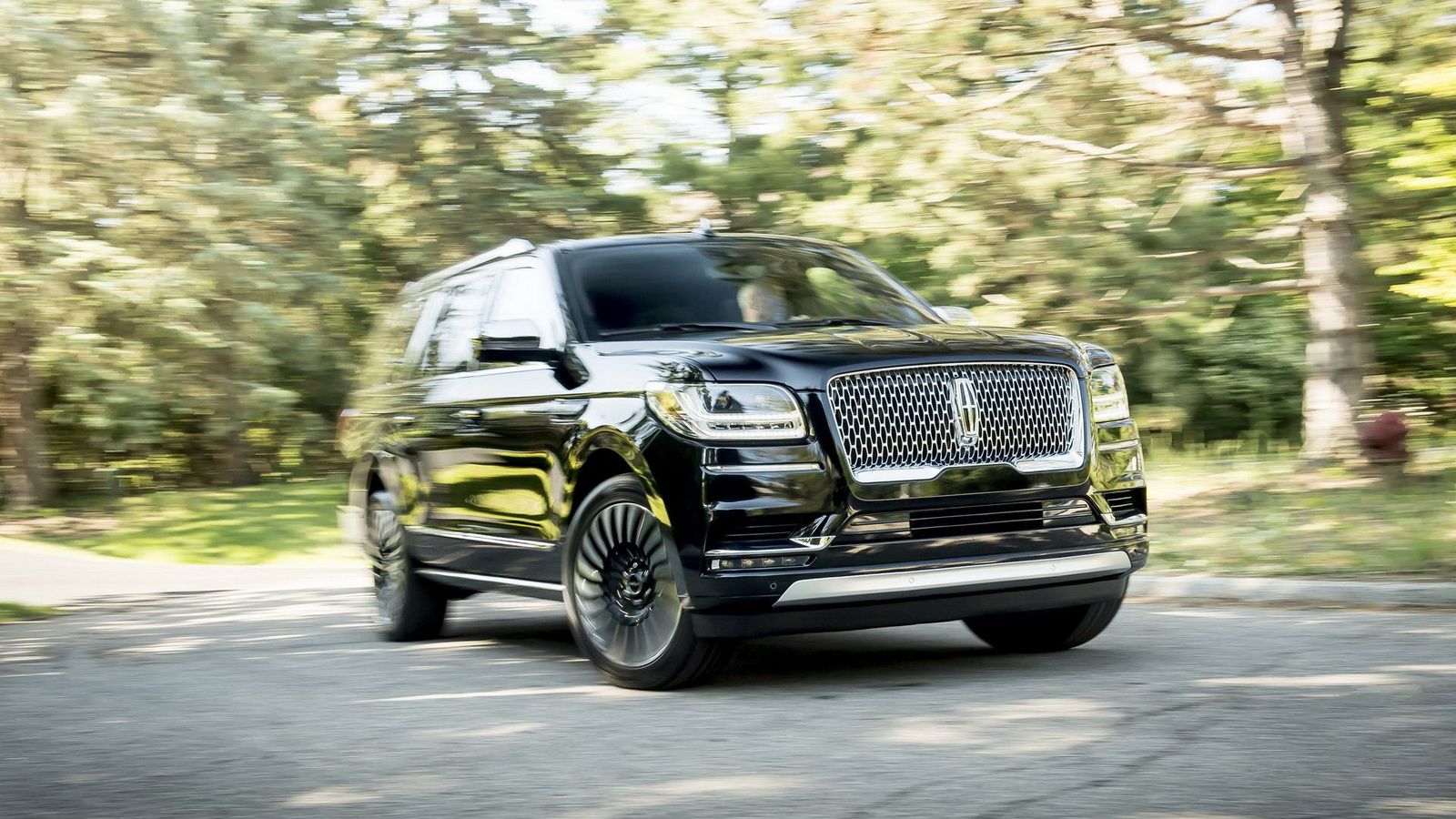 2018-lincoln-navigator-1 Replace Your 2016 Cadillac Escalade With A New One (Instead Of A Lincoln Navigator) And Save $10k