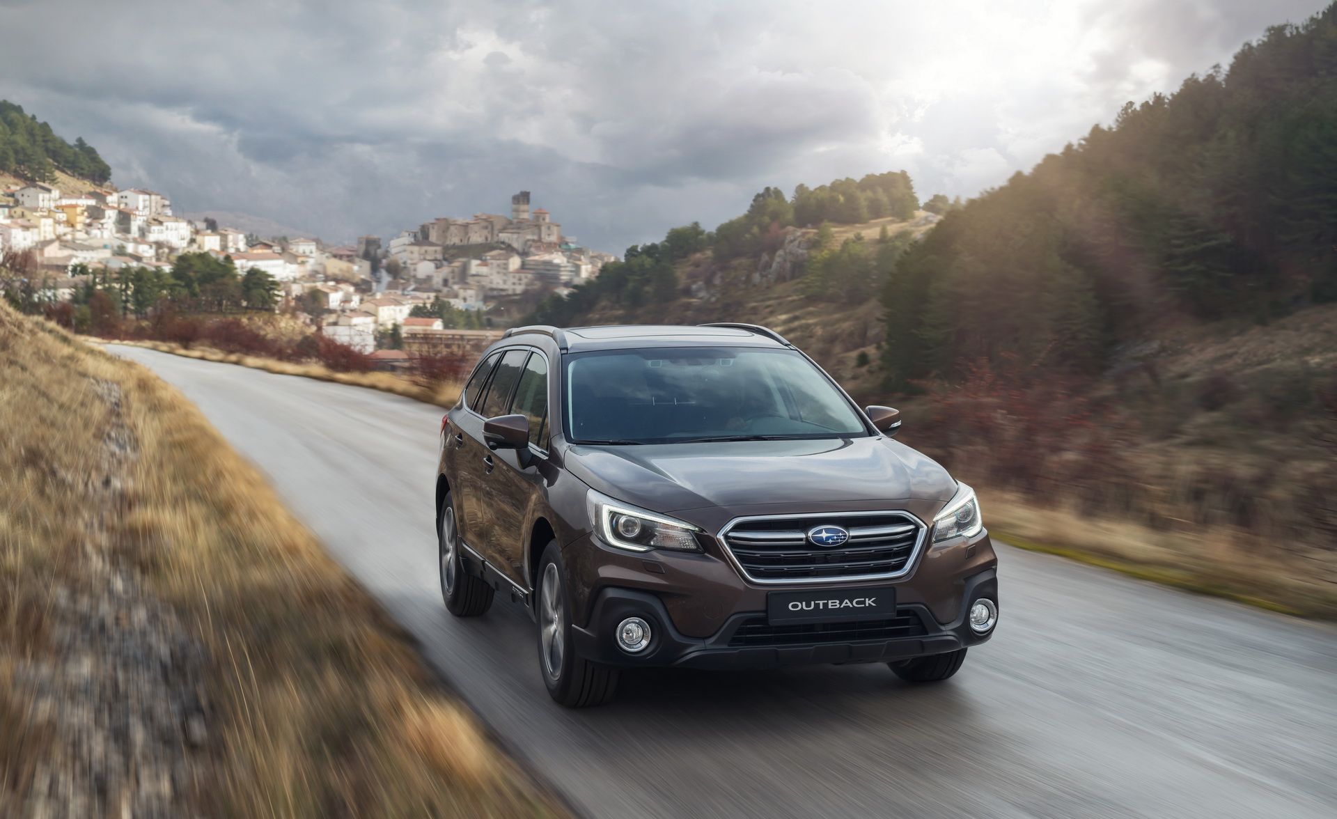 2018-subaru-outback-uk-pricing-1 Subaru Prices 2018 Outback From £29,995 In The UK