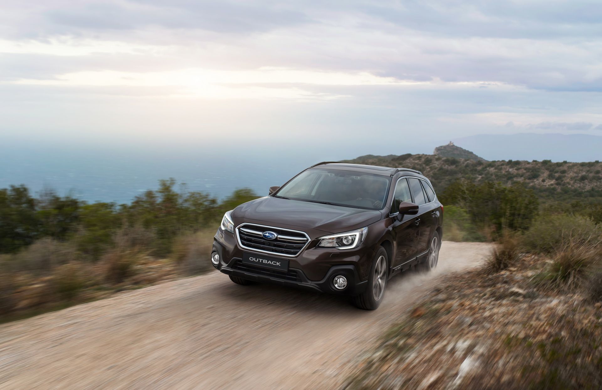 2018-subaru-outback-uk-pricing-2 Subaru Prices 2018 Outback From £29,995 In The UK