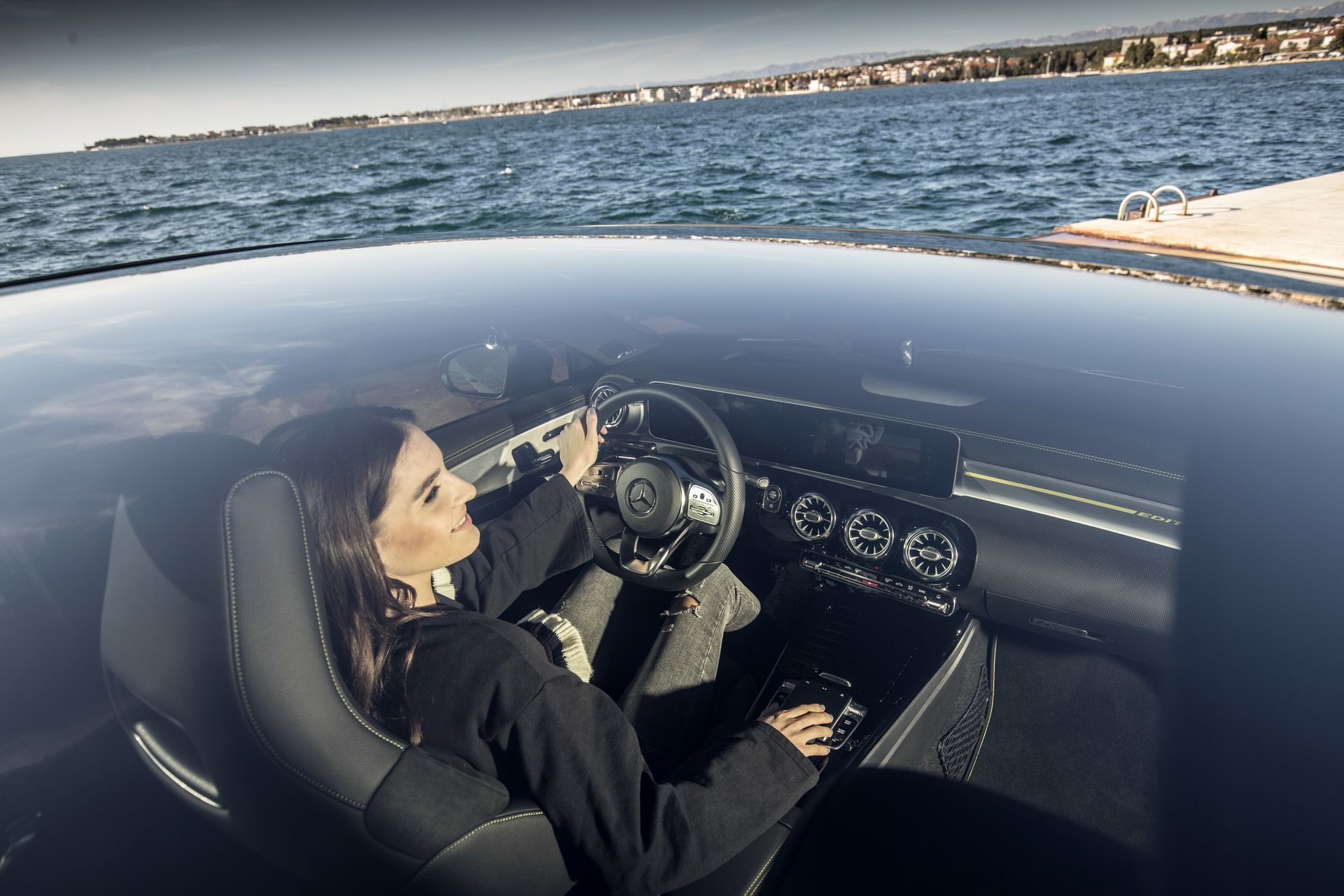 2018_Mercedes_A-Class_06 Mercedes Drops More Photos Of The New 2018 A-Class