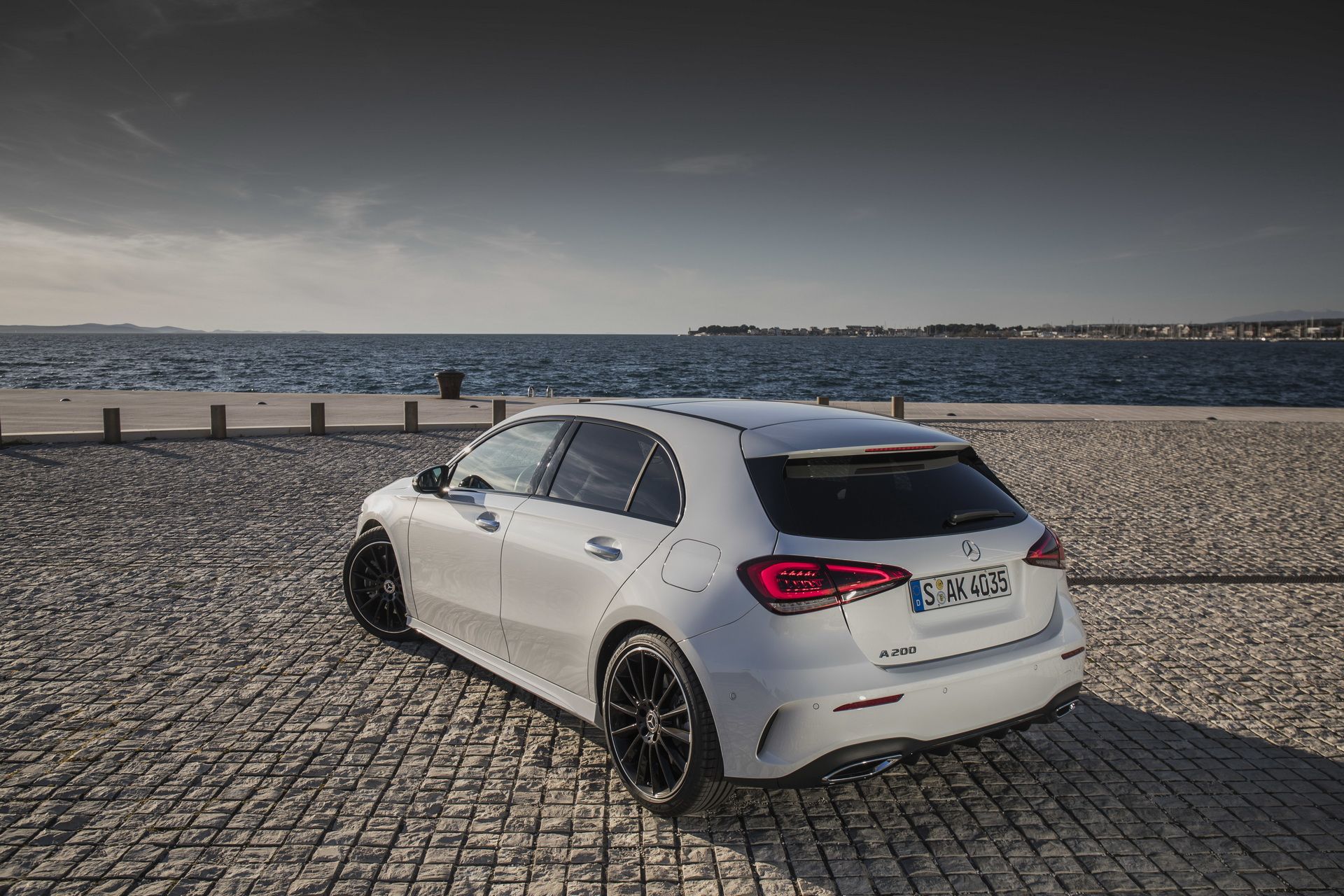 2018_Mercedes_A-Class_11 Mercedes Drops More Photos Of The New 2018 A-Class