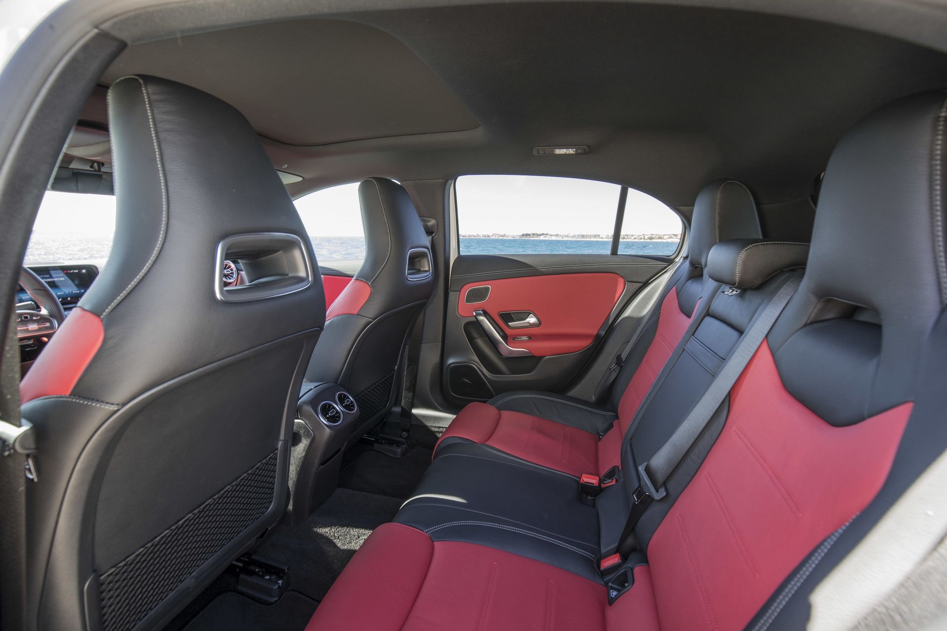 2018_Mercedes_A-Class_15 Mercedes Drops More Photos Of The New 2018 A-Class