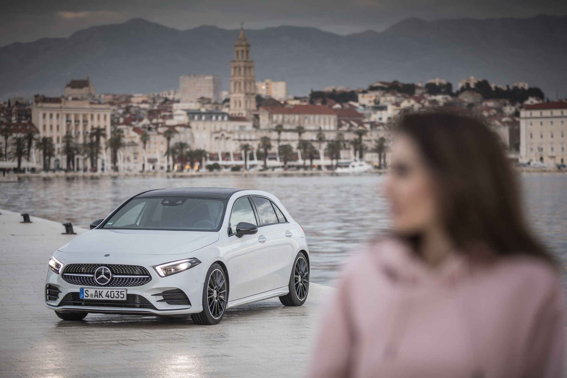 2018_Mercedes_A-Class_16 Mercedes Drops More Photos Of The New 2018 A-Class
