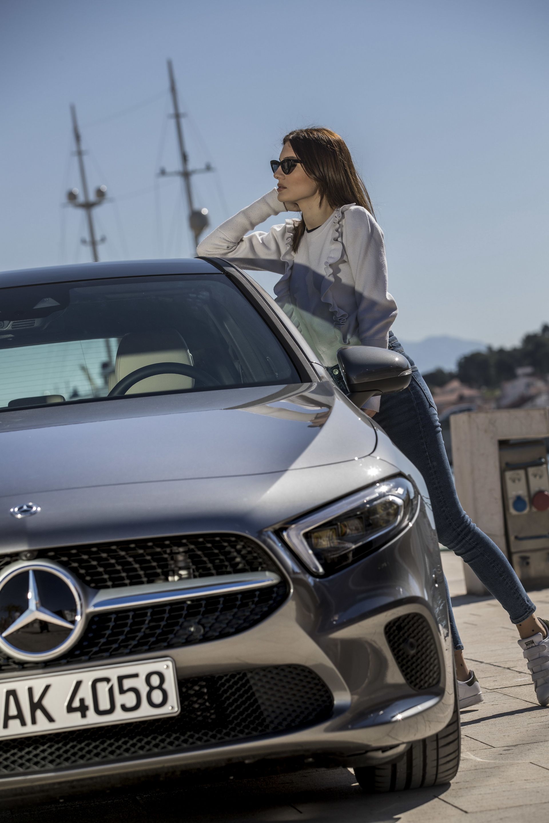 2018_Mercedes_A-Class_25 Mercedes Drops More Photos Of The New 2018 A-Class