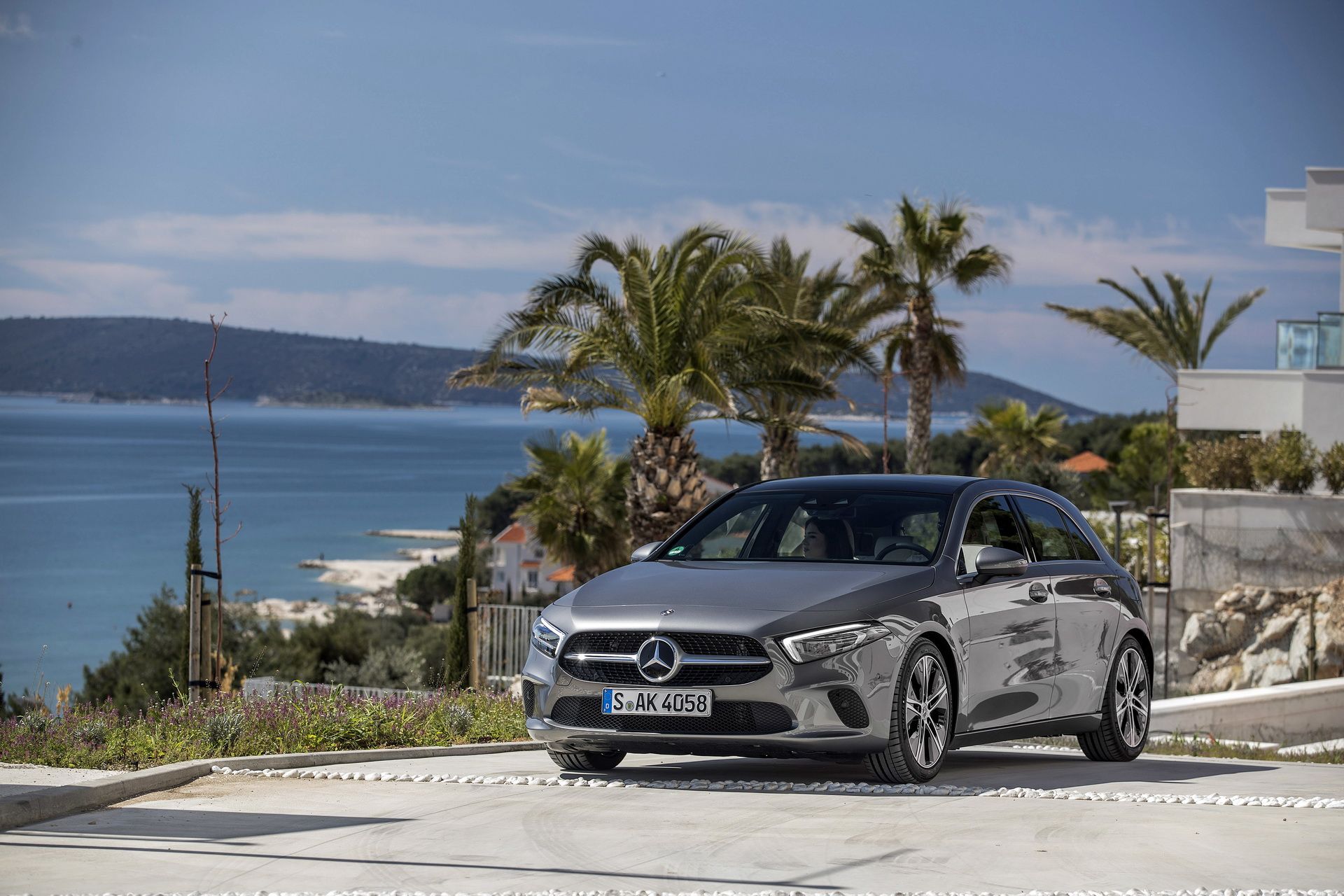 2018_Mercedes_A-Class_26 Mercedes Drops More Photos Of The New 2018 A-Class