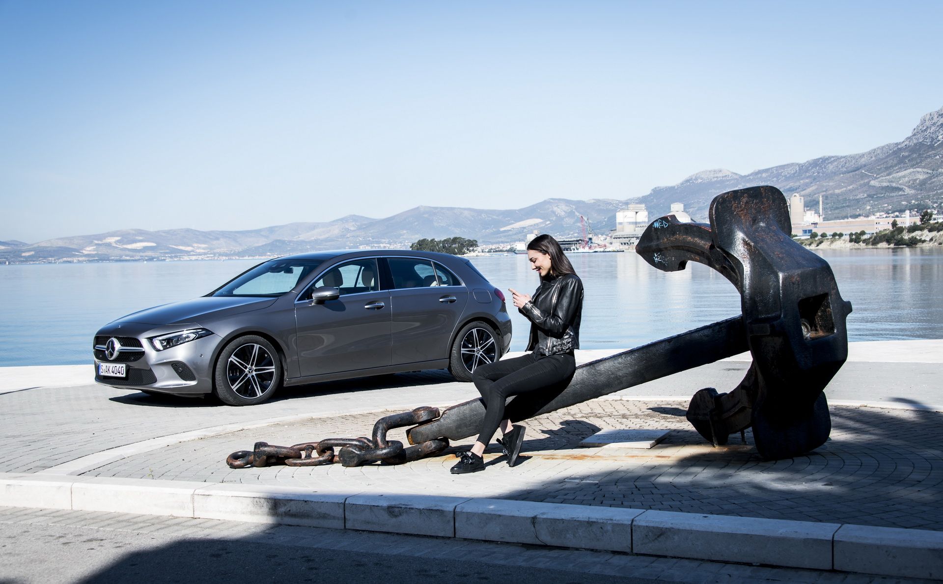 2018_Mercedes_A-Class_34 Mercedes Drops More Photos Of The New 2018 A-Class