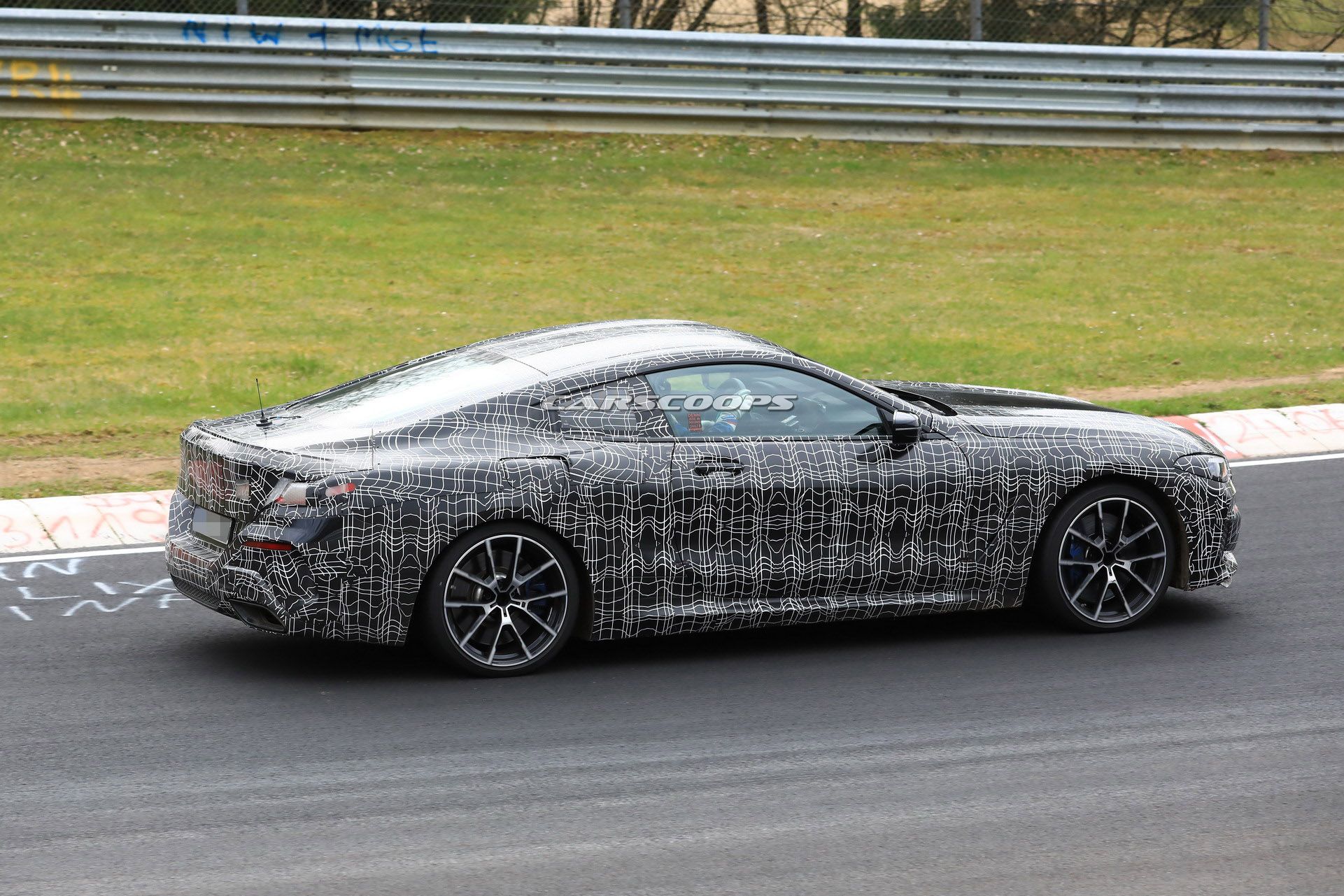 2019-BMW-8-Series-Coupe-Cabriolet-19 2019 BMW 8-Series Coupe And Convertible: Everything You Need To Know