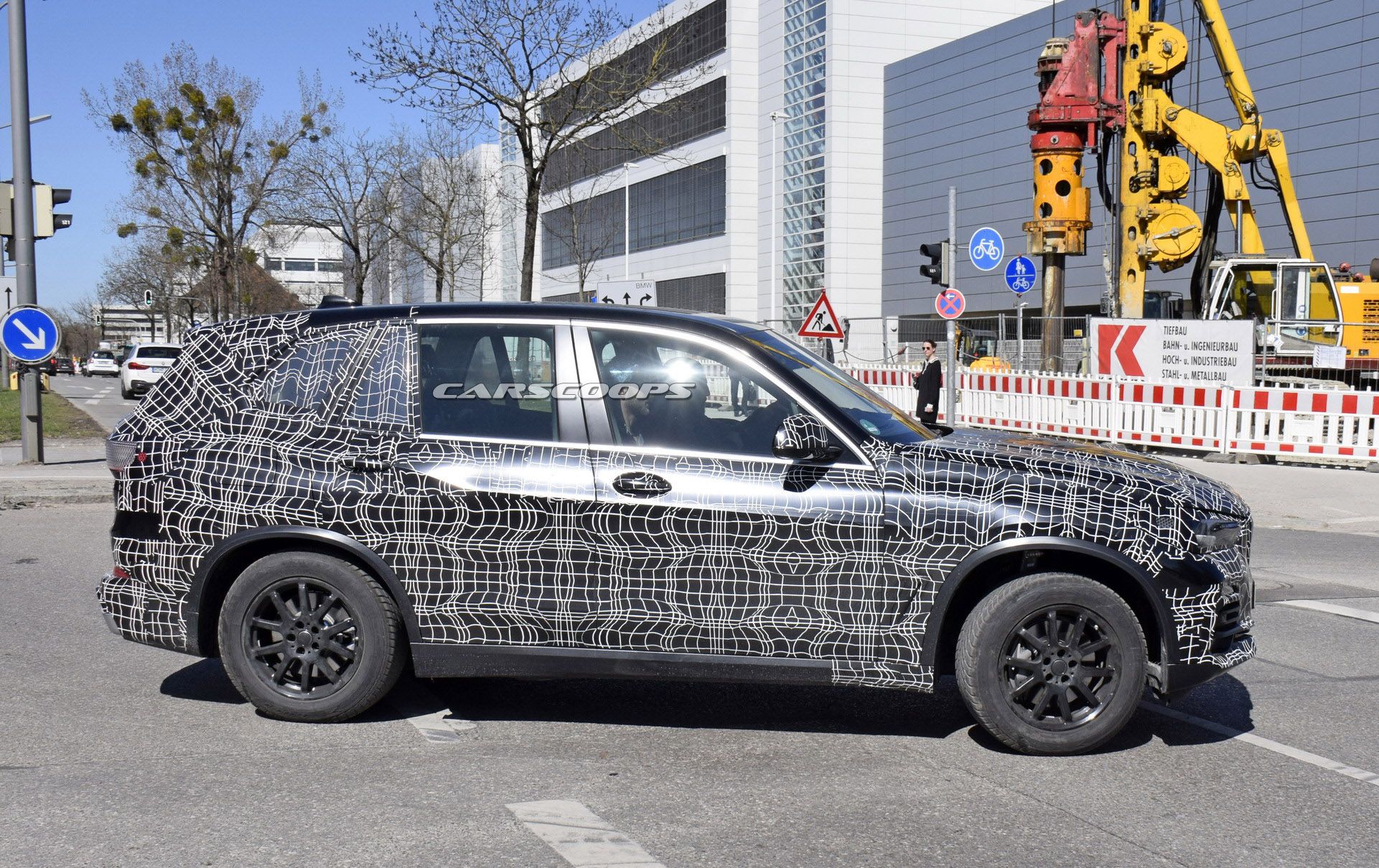 2019-BMW-X5-ScooP9 2019 BMW X5: Everything We Know Plus Our First Good Look Inside