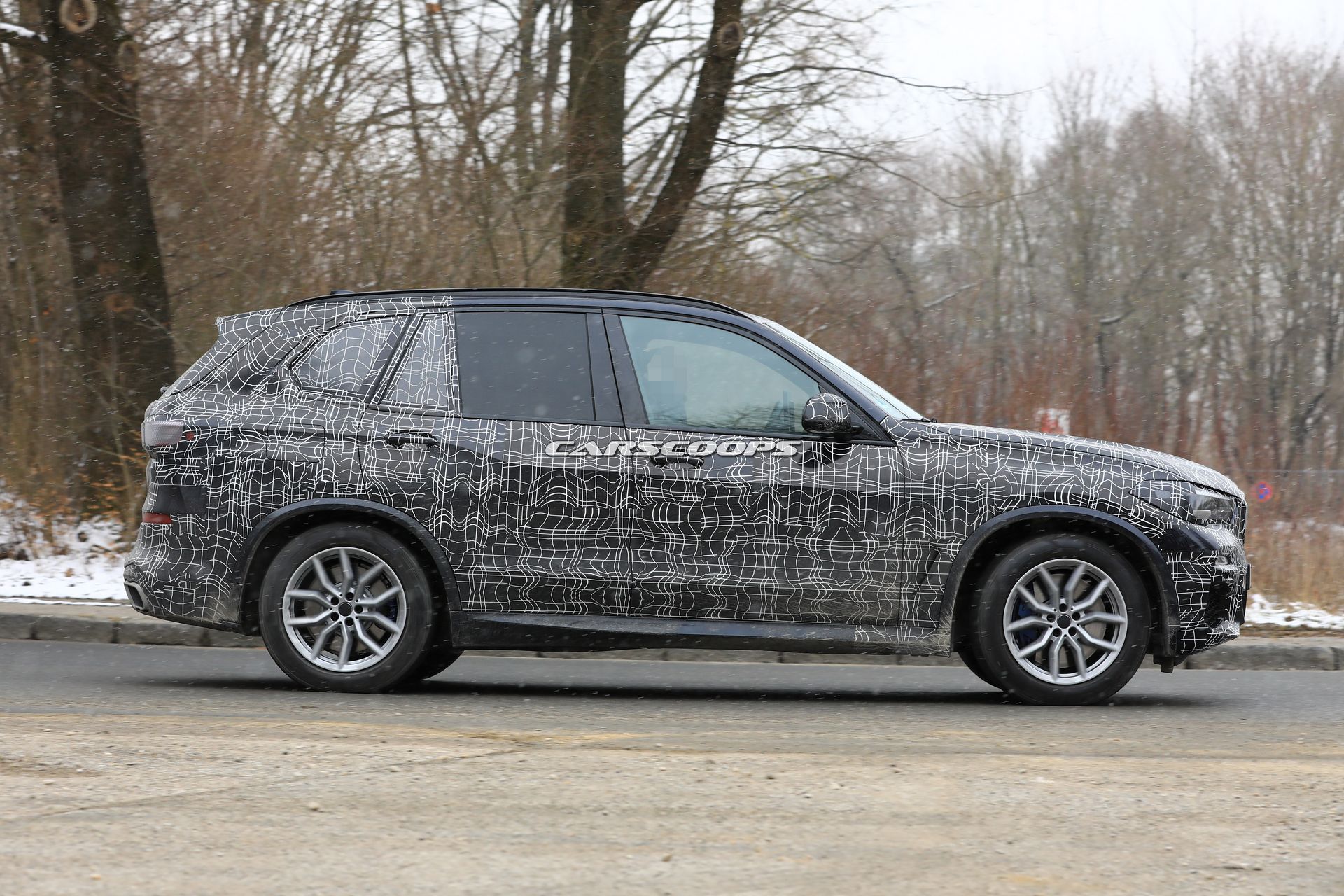 2019-BMW-X5-Spy-Shots-13 2019 BMW X5: Everything We Know Plus Our First Good Look Inside