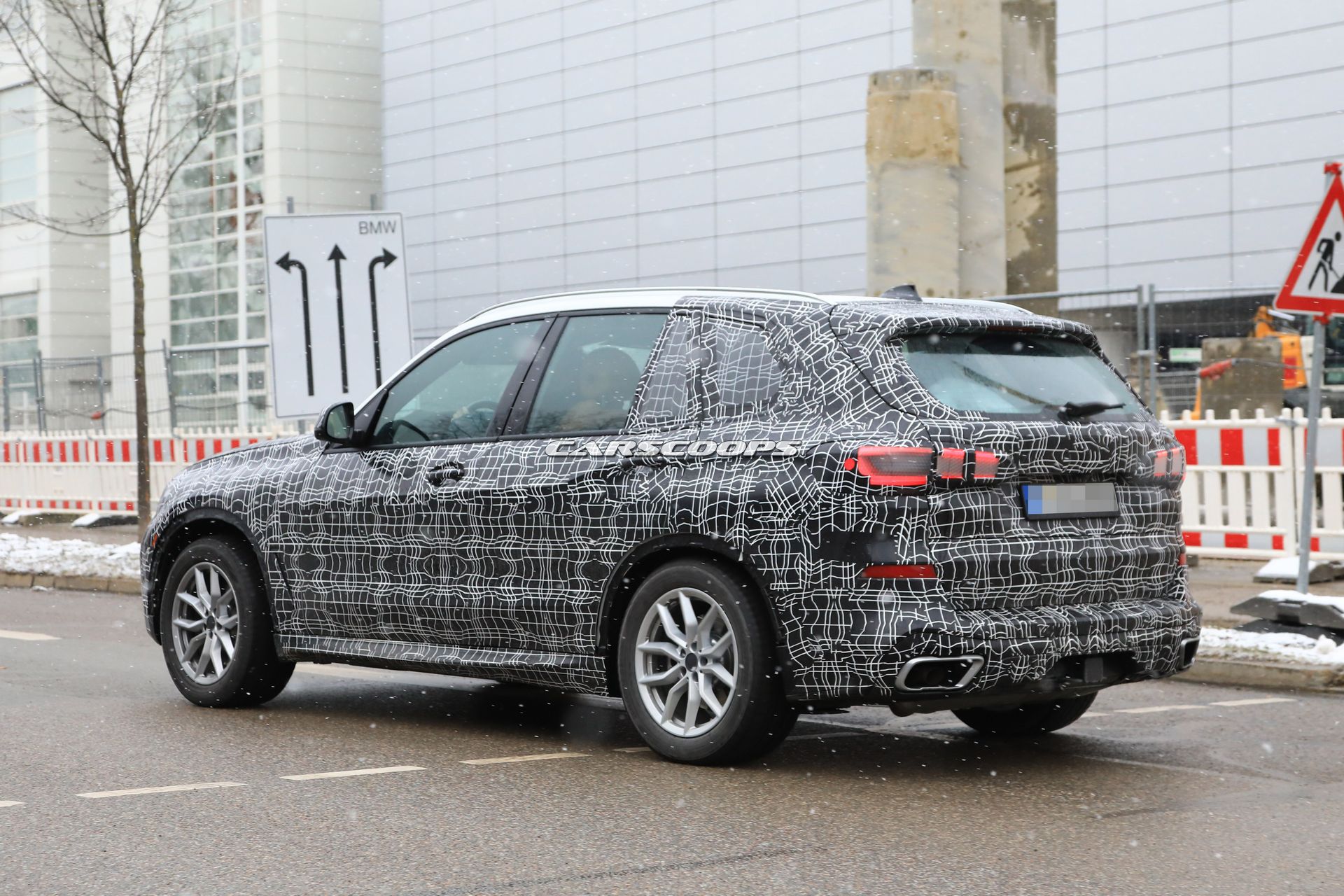 2019-BMW-X5-Spy-Shots-17 2019 BMW X5: Everything We Know Plus Our First Good Look Inside